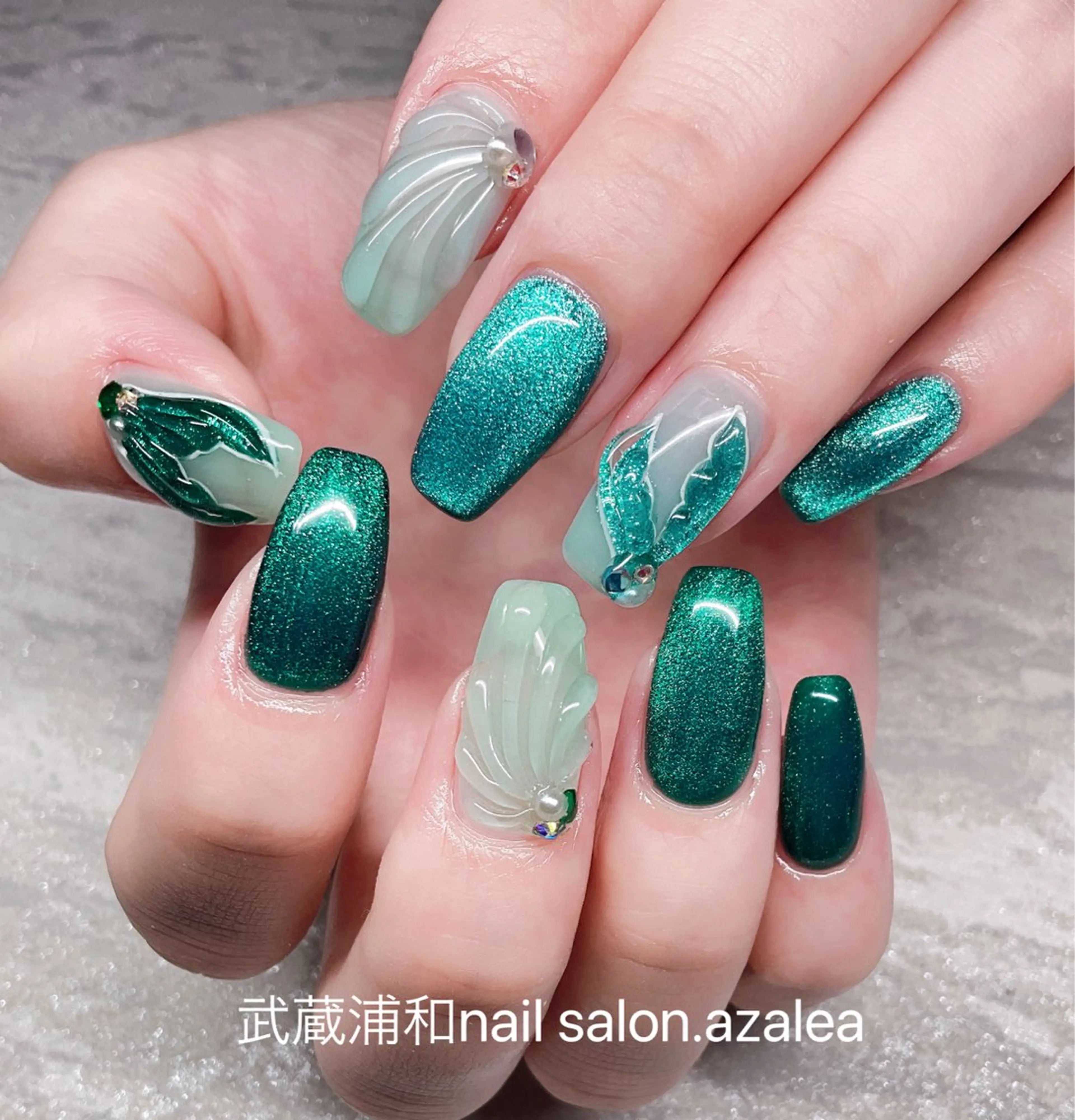 ネイル ハンドネイル R inのネイルデザイン