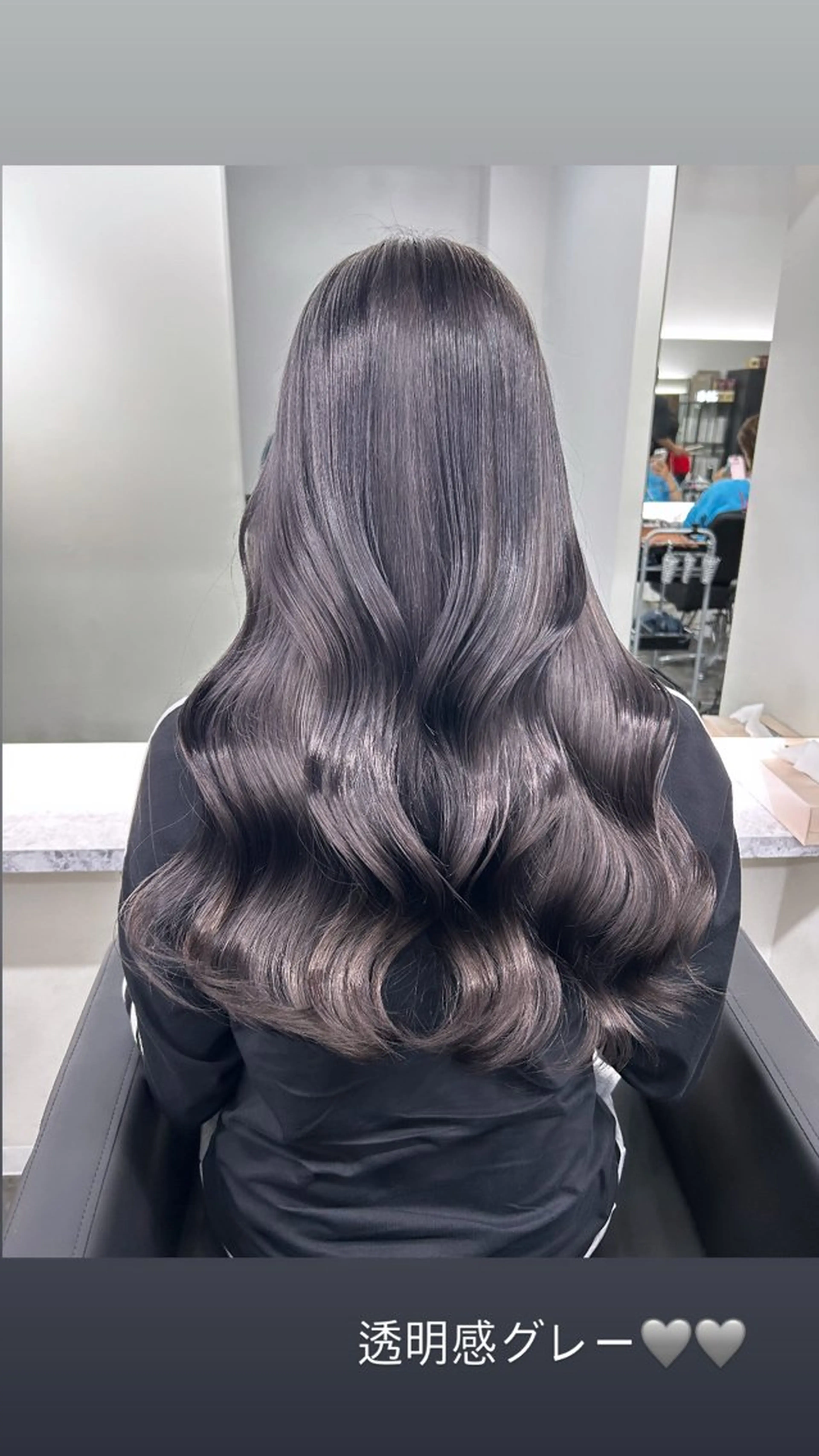 ロング TIEL カズハのヘアスタイル