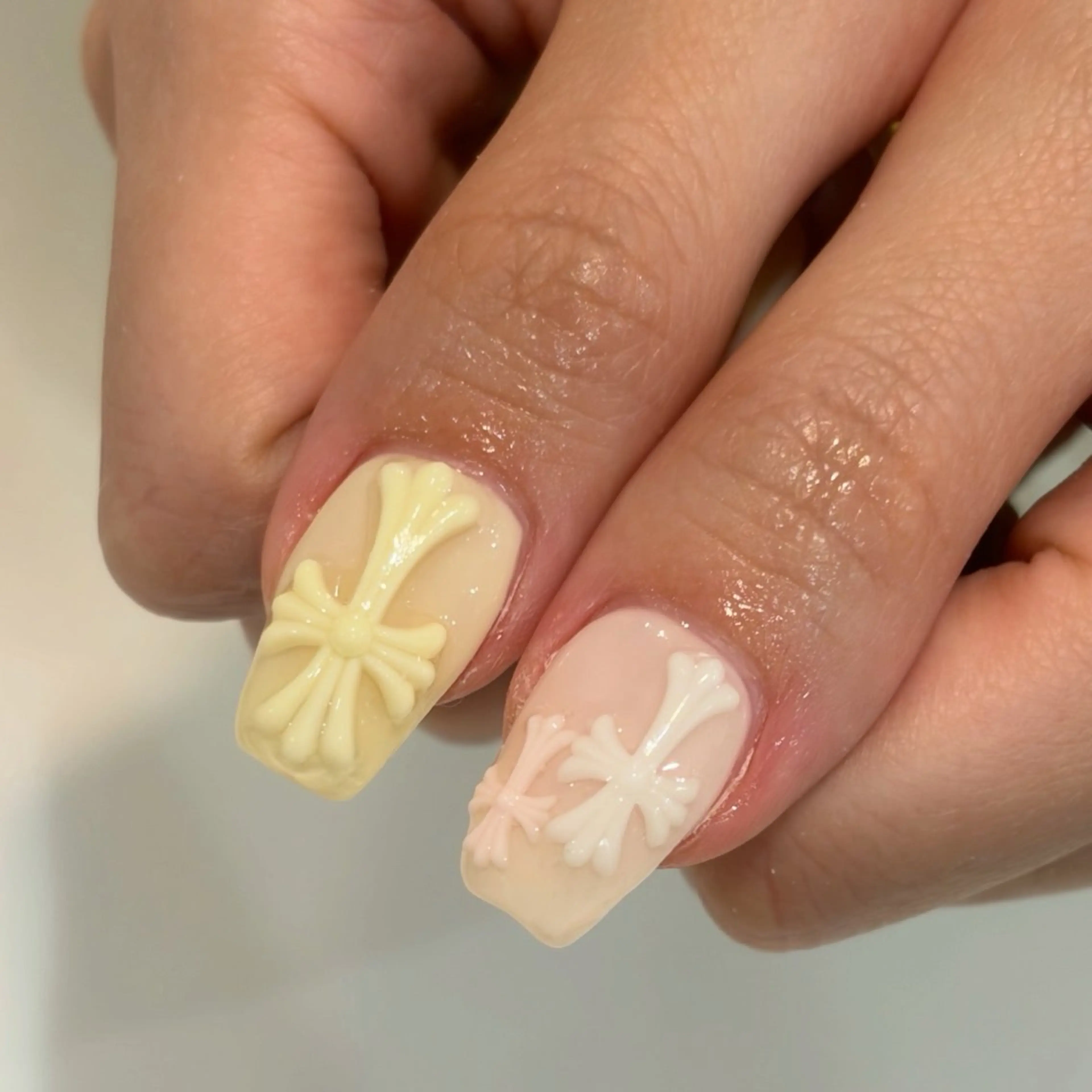 ネイル Salondevi2 isanaのネイルデザイン