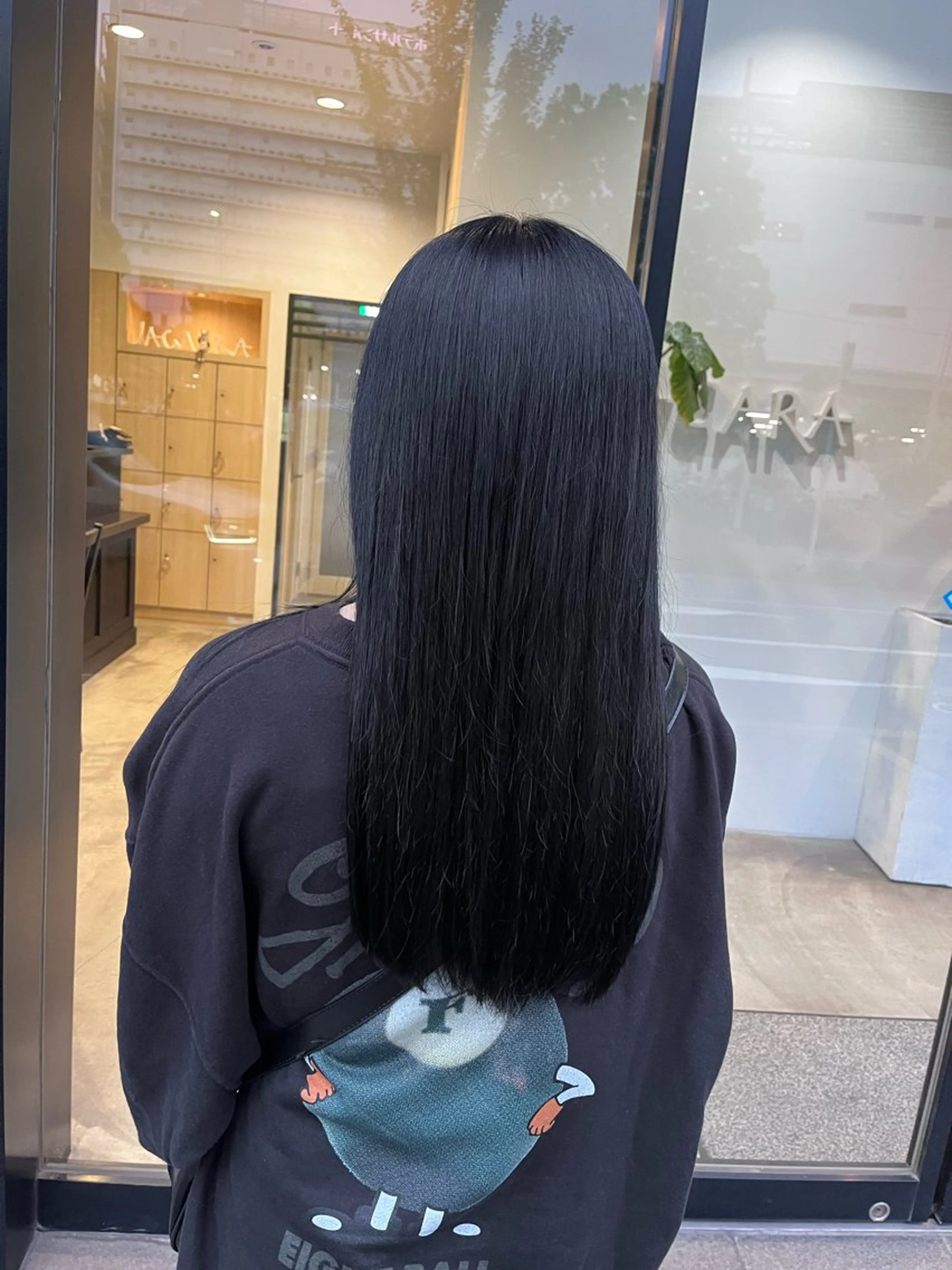 カラー NEIRO/透明感 カラー/グレージュのヘアスタイル