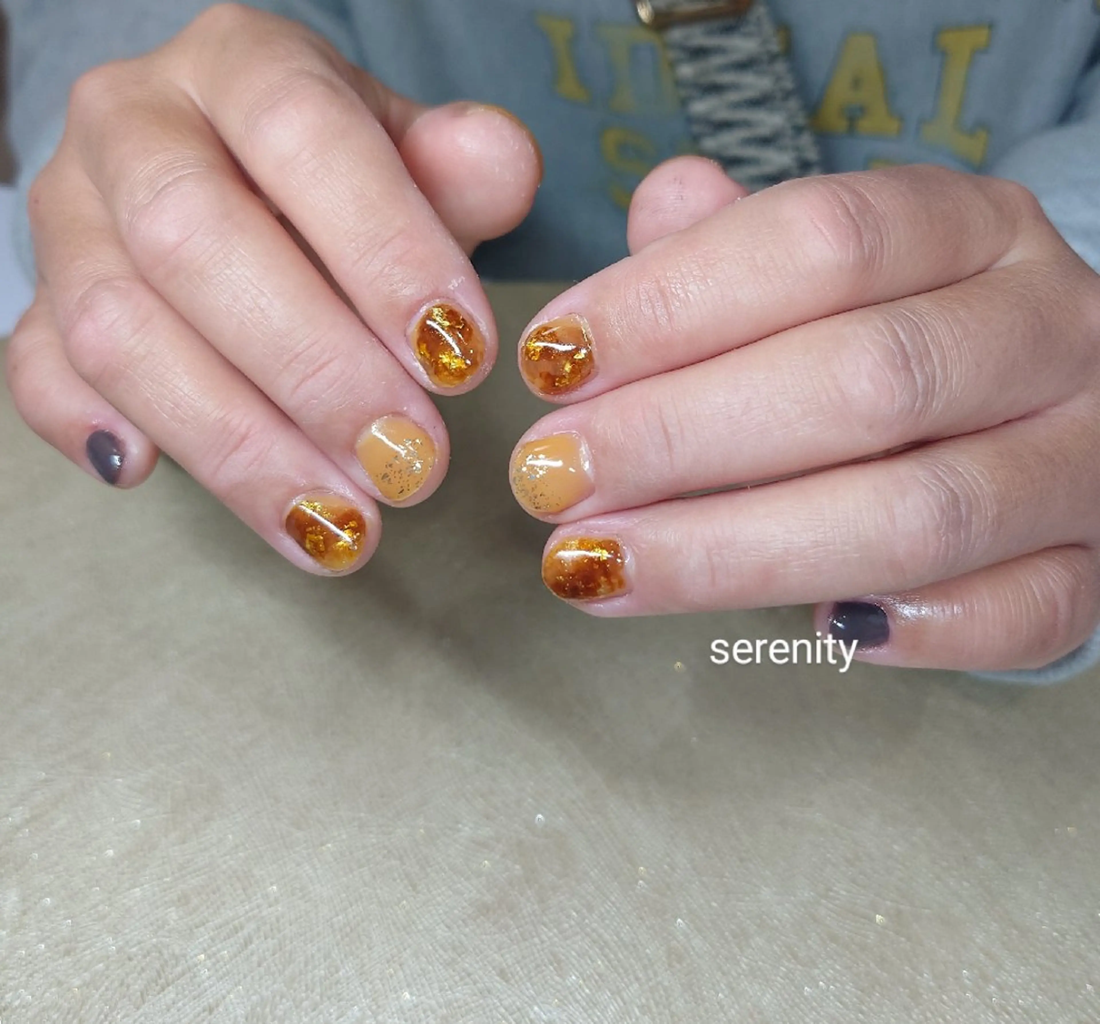 ネイル べっ甲ネイル ラメ(グリッター) nail  serenityのネイルデザイン