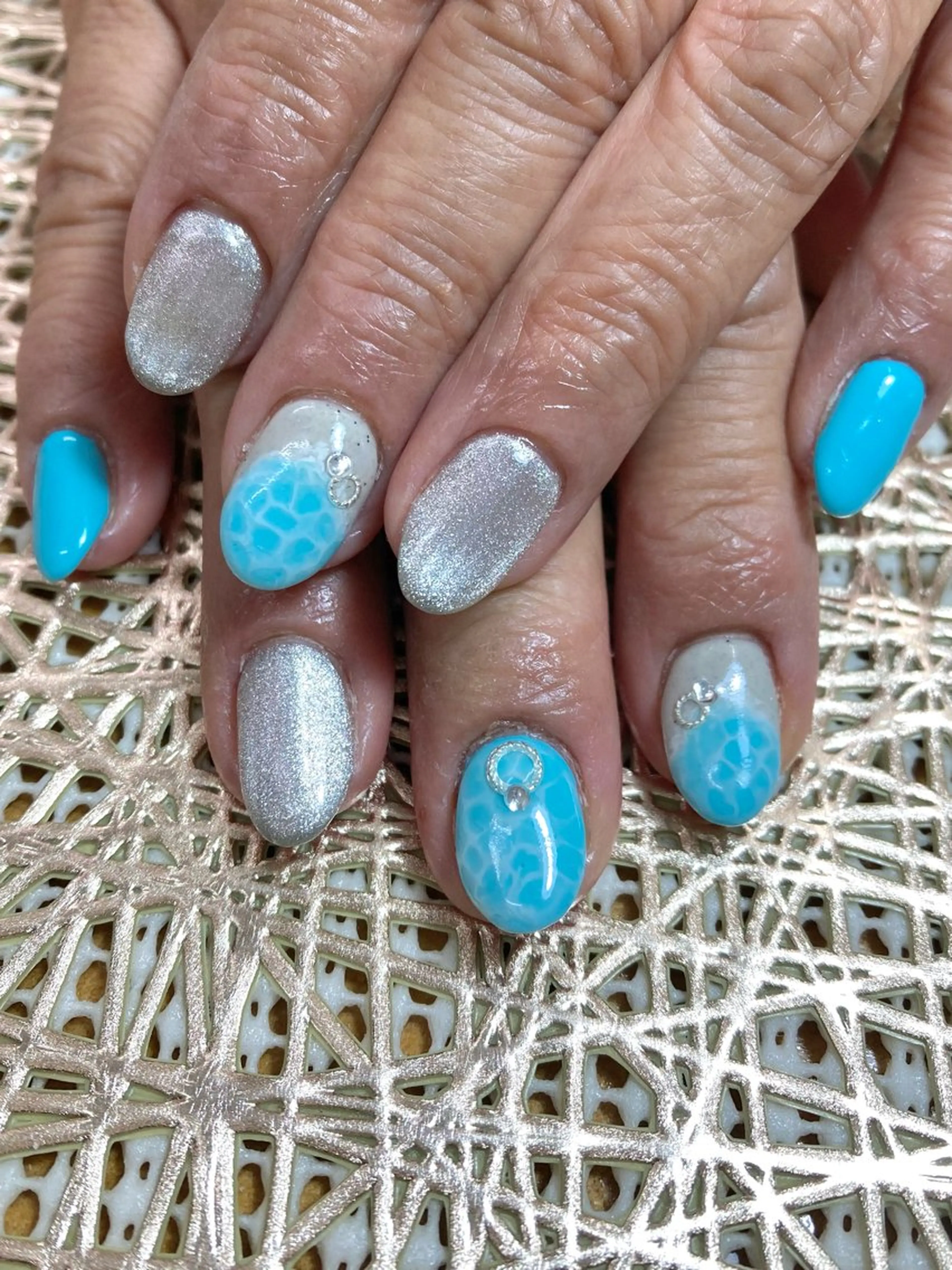 ネイル キラキラネイル nail atelier  new moon所属・デザイン可愛いサロン new moonのネイルデザイン