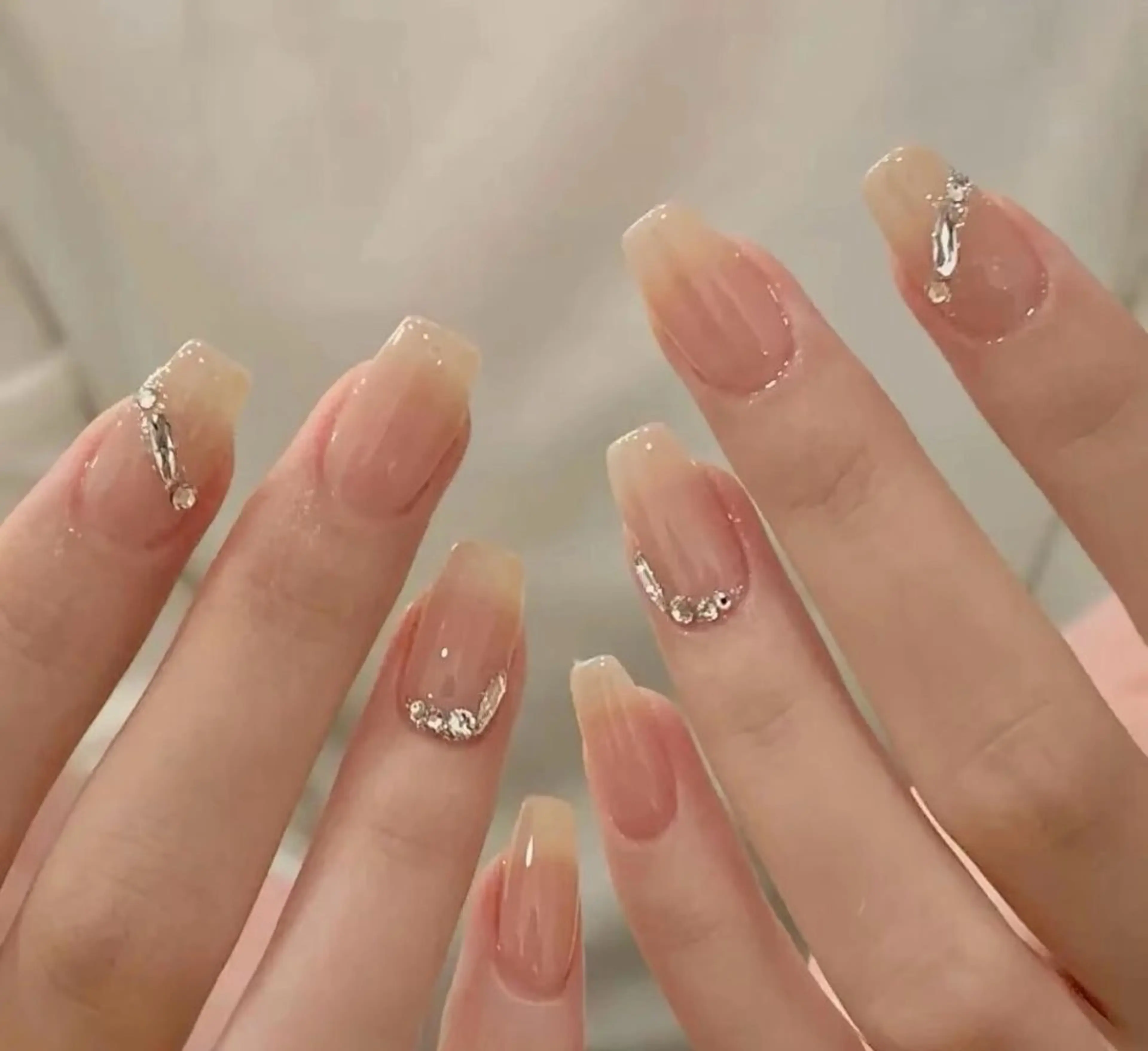 ネイル チークネイル 長さ出し フレンチネイル ガーリー 韓国ネイル sun nail池袋 モデル募集のネイルデザイン