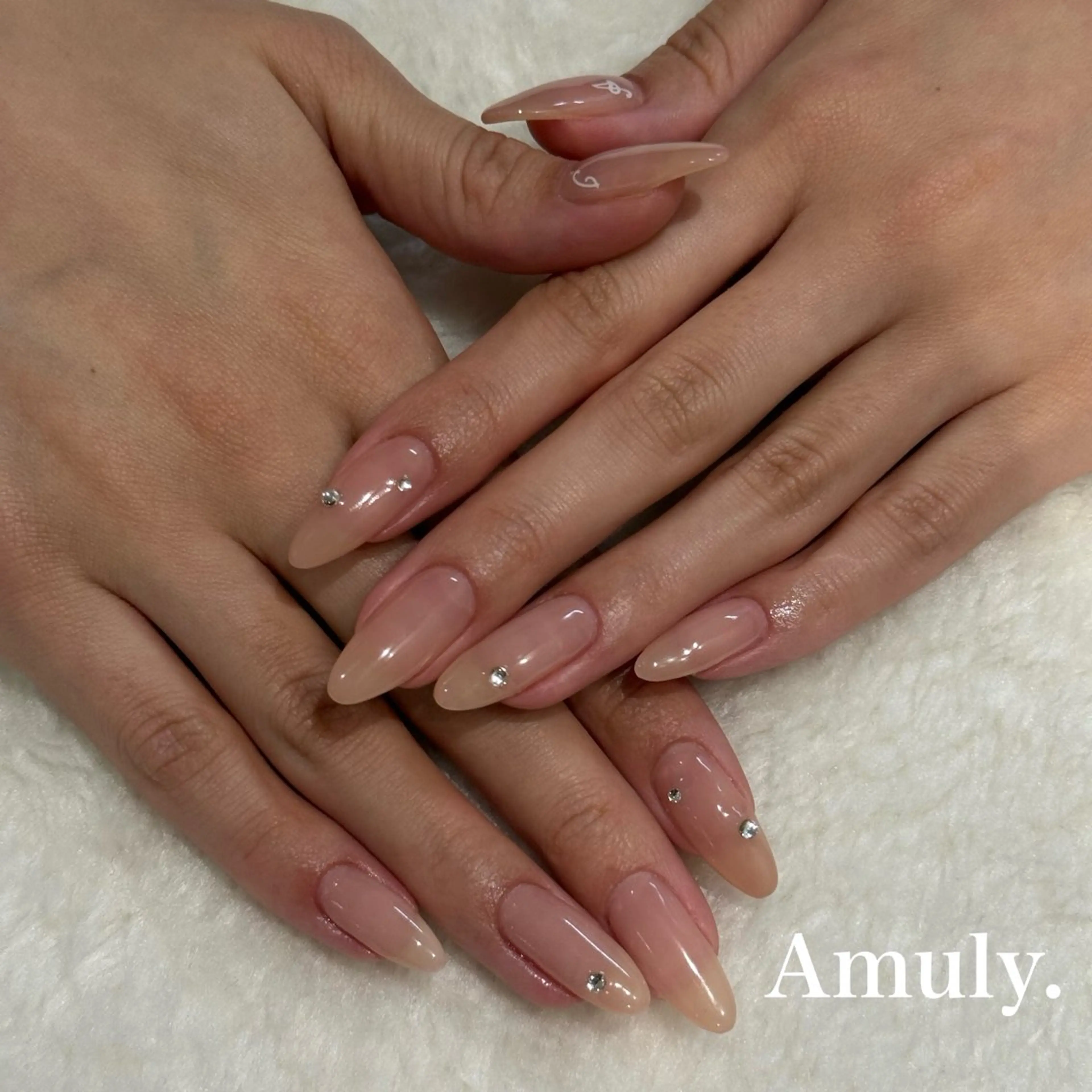 ネイル ハンドネイル Amuly. Narumiのネイルデザイン