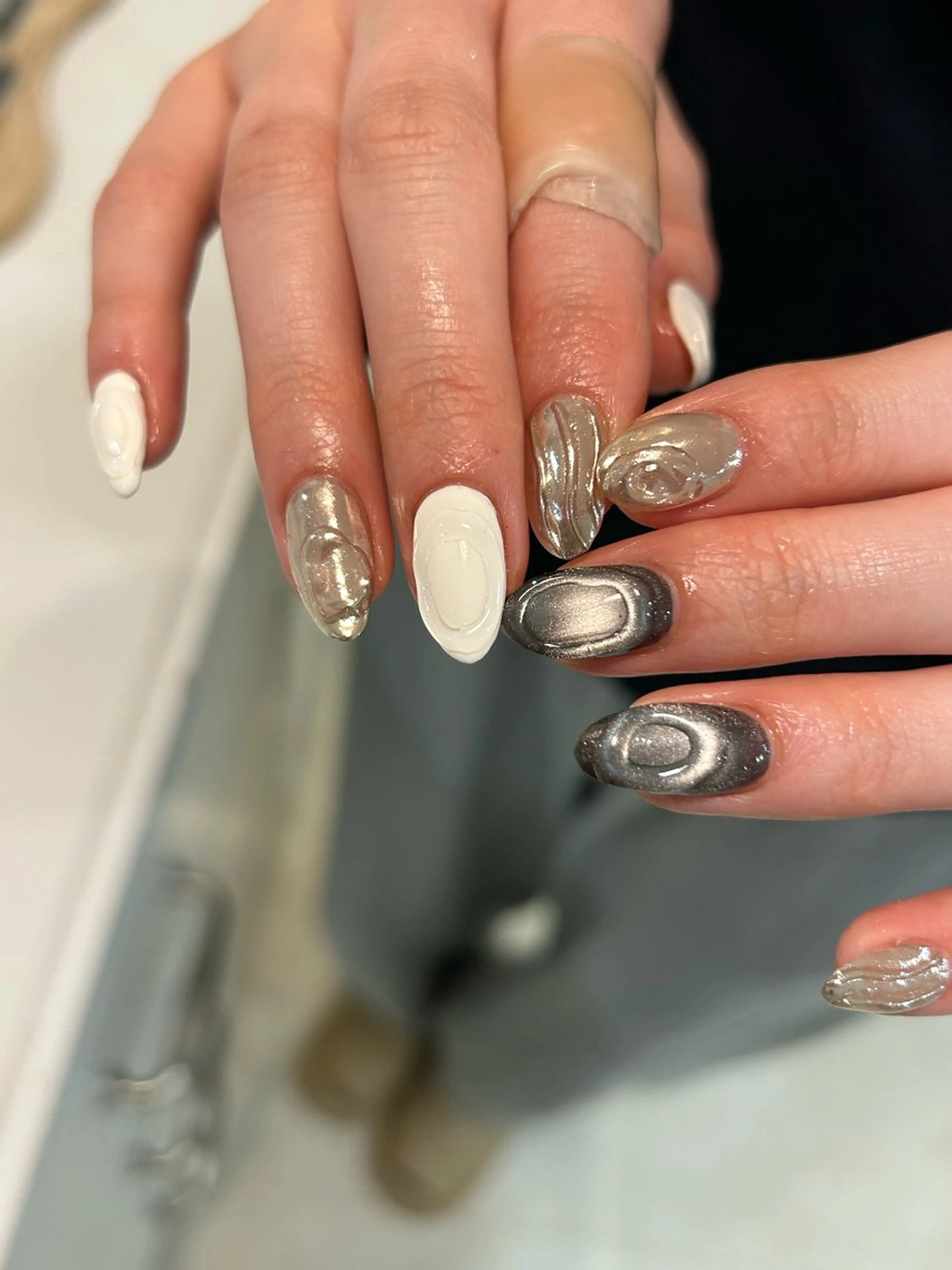 ネイル Salondevi2 isanaのネイルデザイン