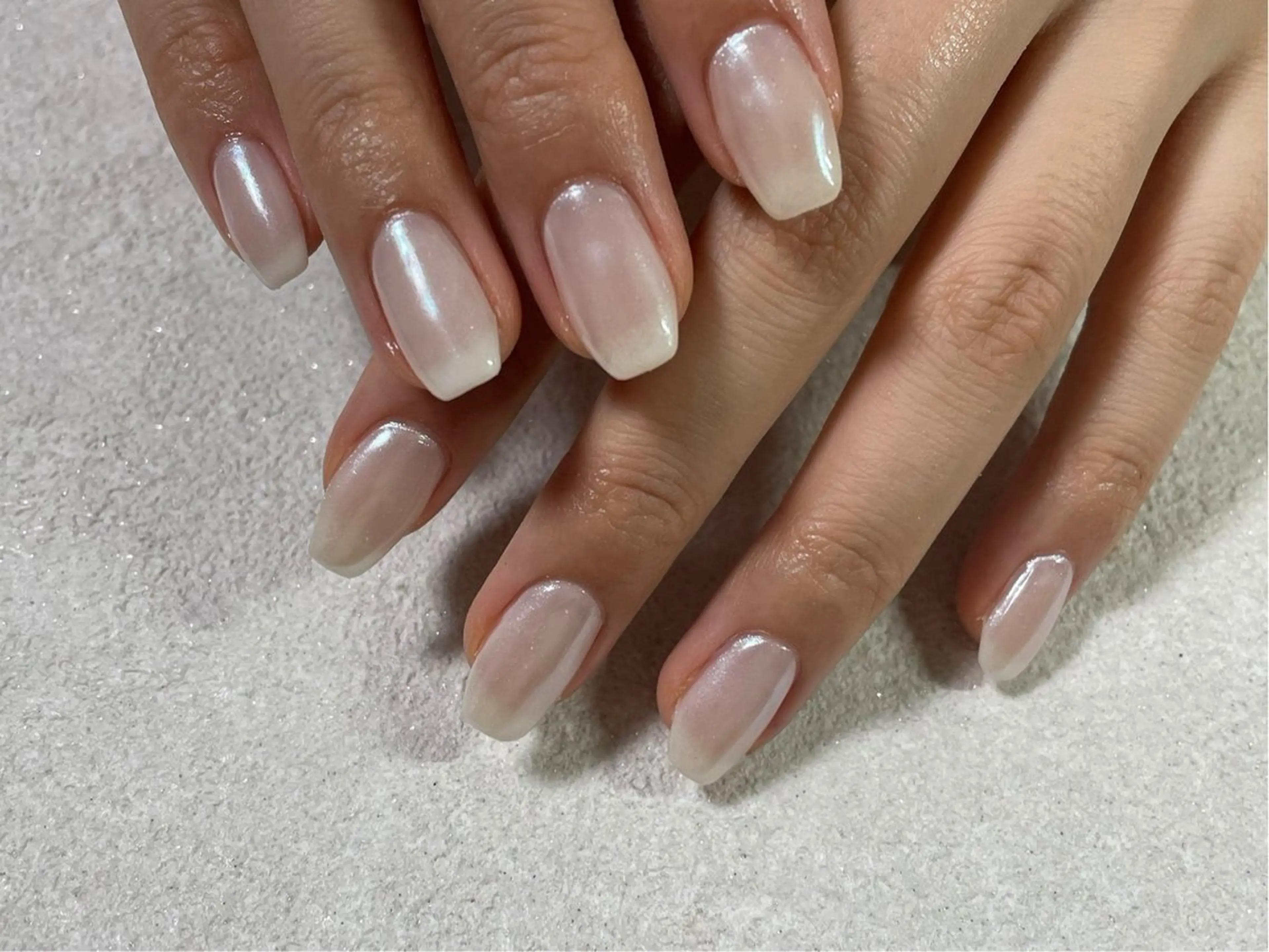 ネイル オーロラネイル ジェルネイル メンズネイル パラジェル 春ネイル kiki nail たまプラーザのネイルデザイン