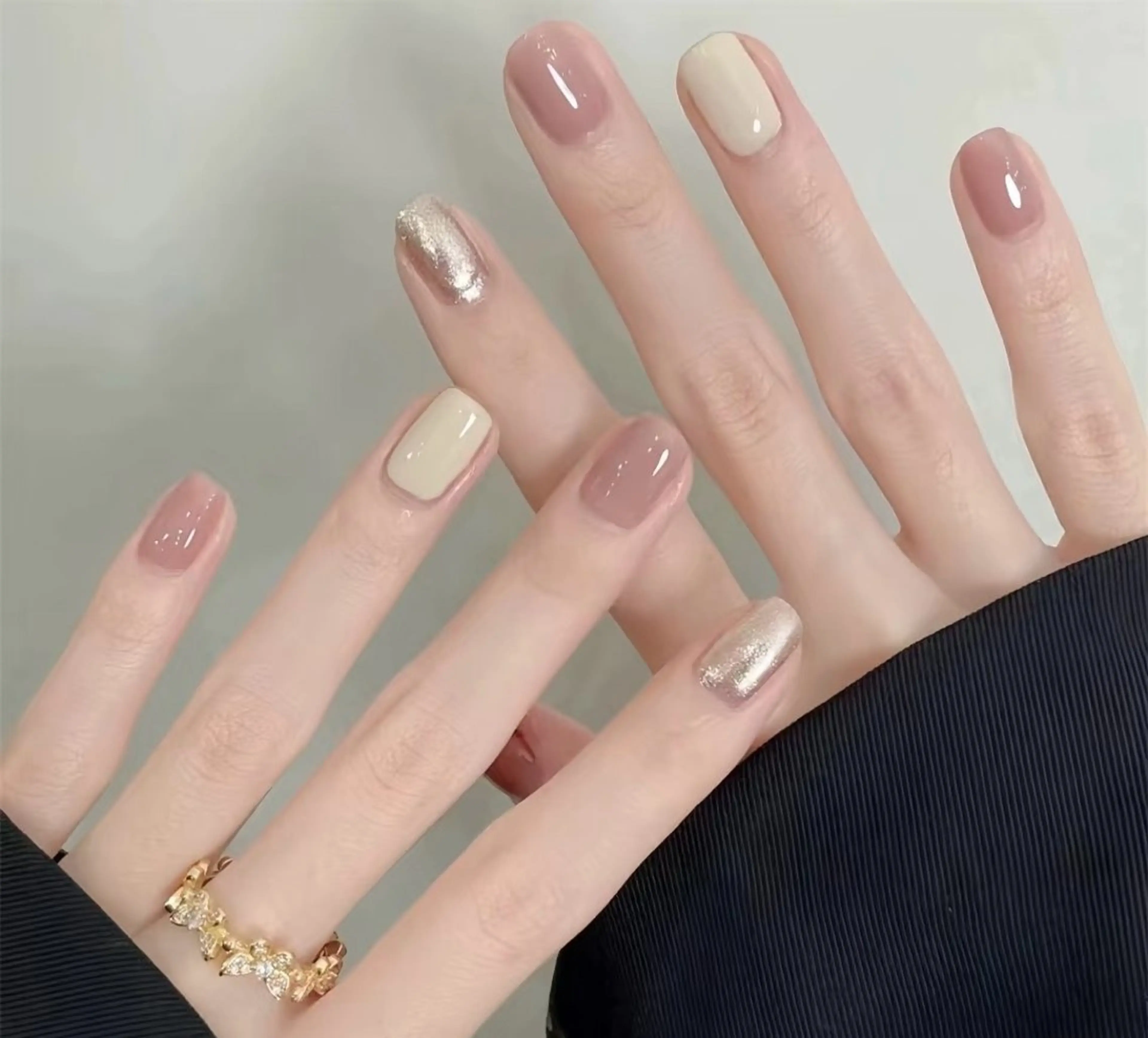 ネイル 高木 維麗絲のネイルデザイン