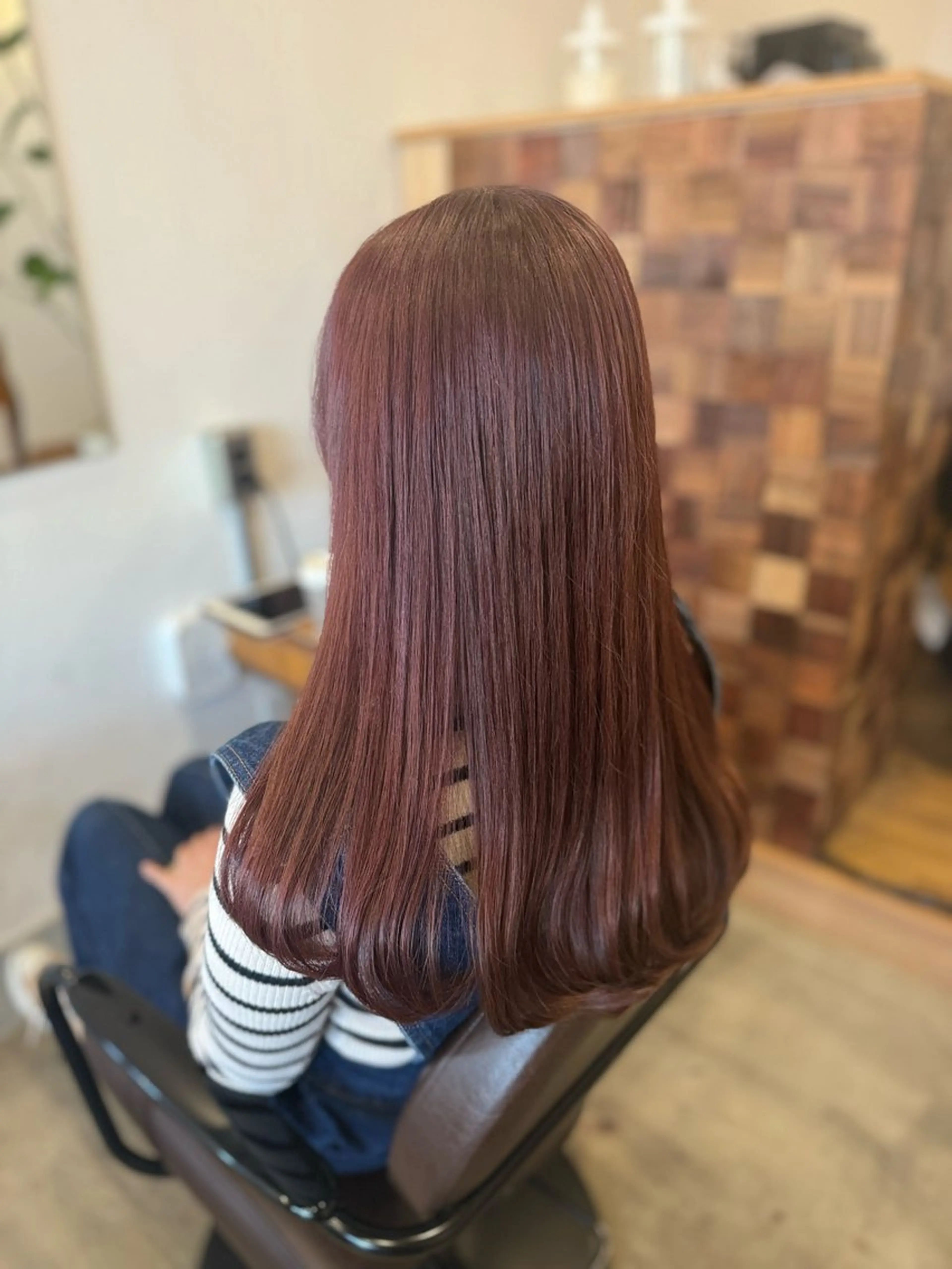 ロング カラー ブラウンカラー ピンクカラー ピンクブラウン カット ヘアカラー 瀬尾 亜沙美のヘアスタイル