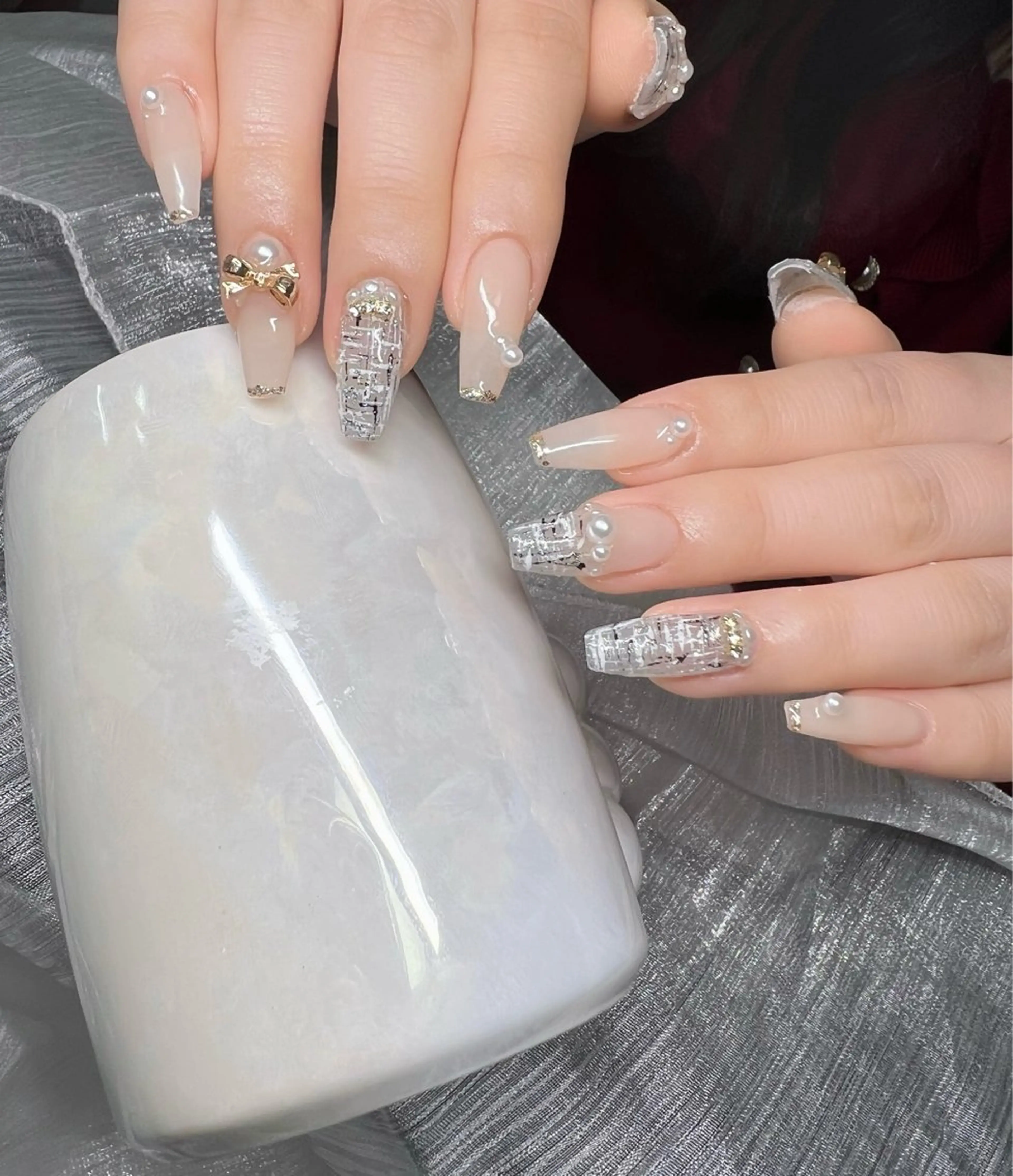 ネイル オーロラネイル チークネイル 長さ出し フットネイル フレンチネイル ハンドネイル Lee Nailsのネイルデザイン