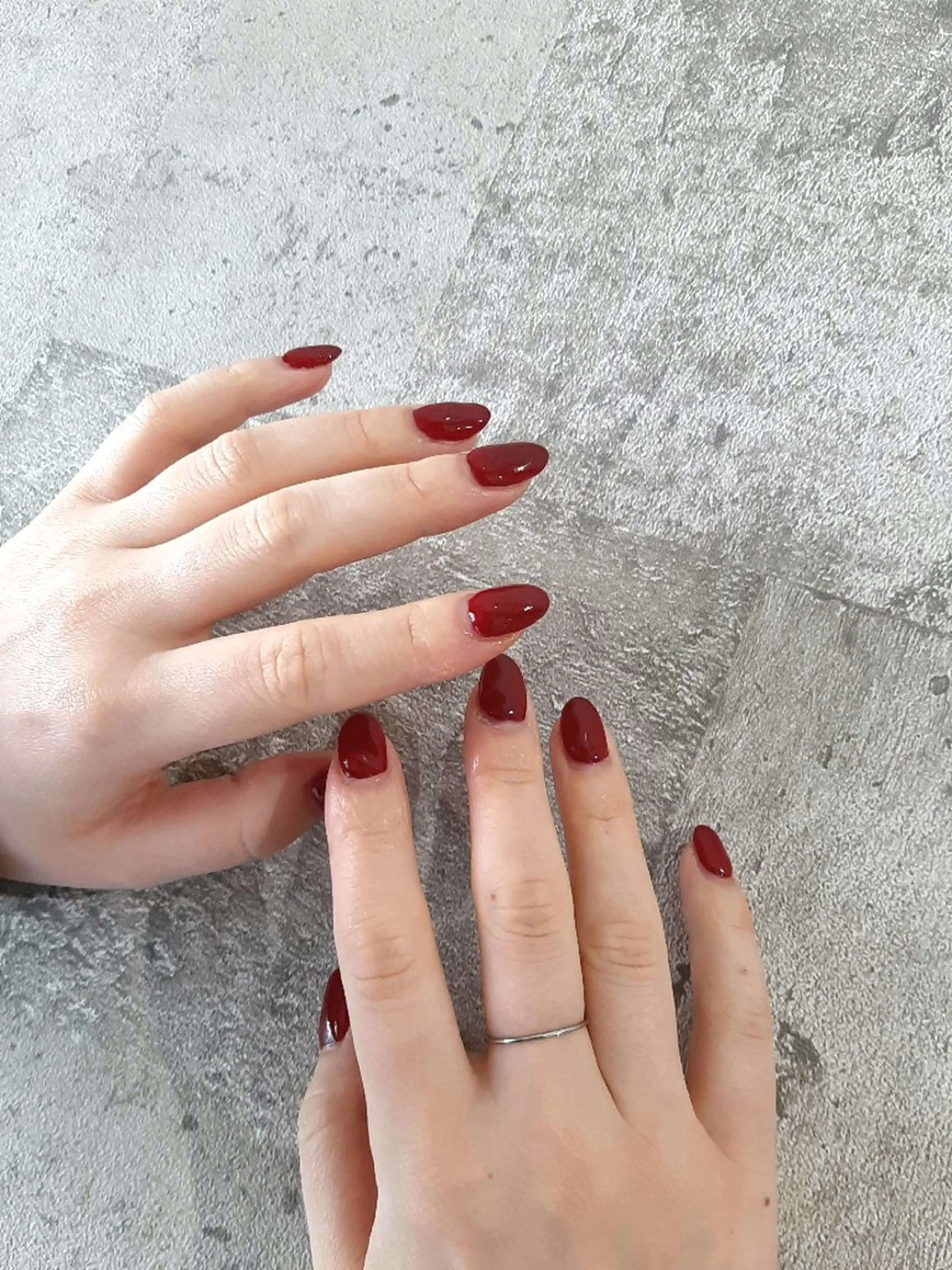 ネイル 赤色 仁平 真紀のネイルデザイン
