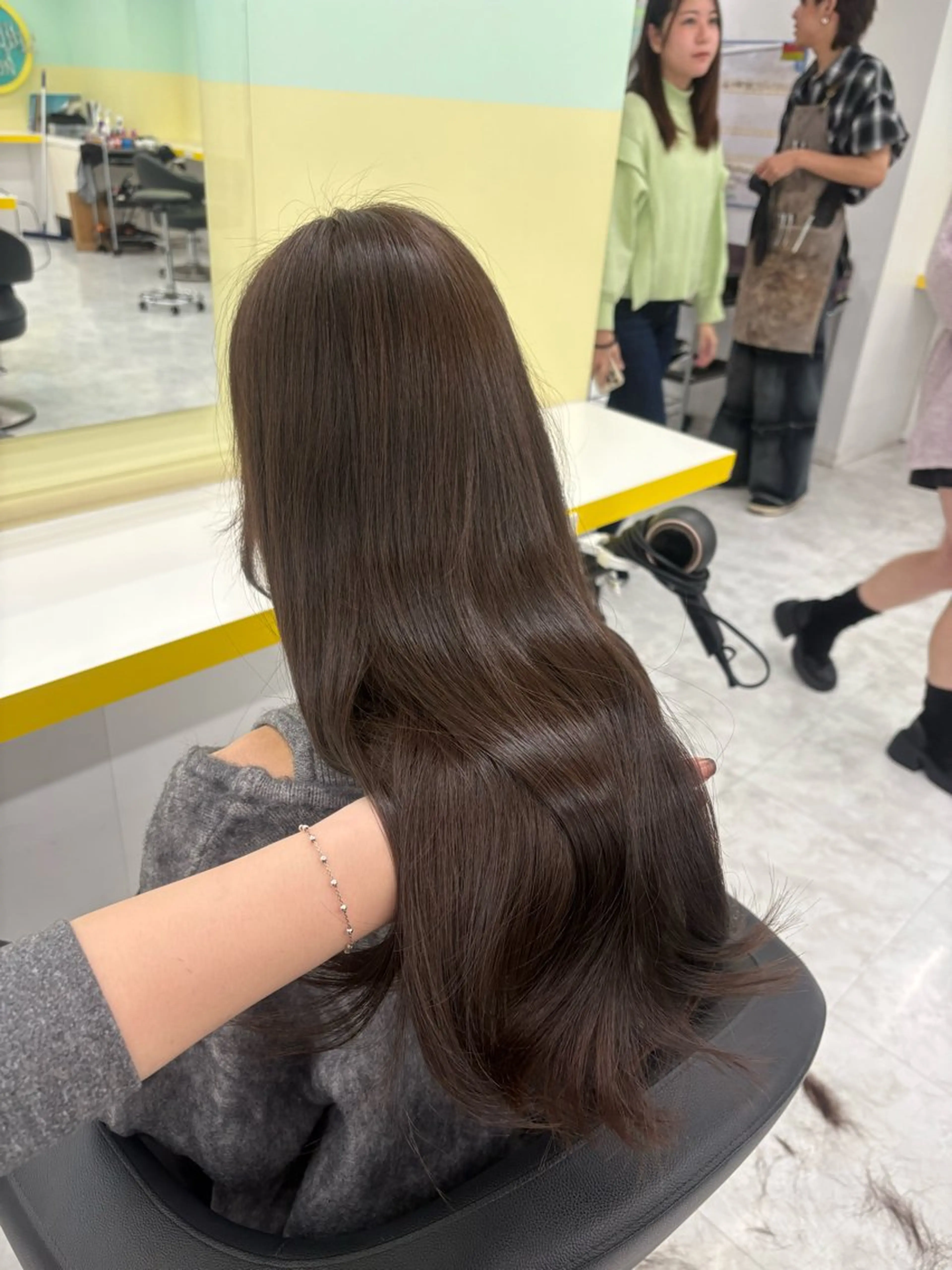 ロング カラー カット ヘアカラー ベージュ×レイヤー 🤎横浜/miu🤎のヘアスタイル