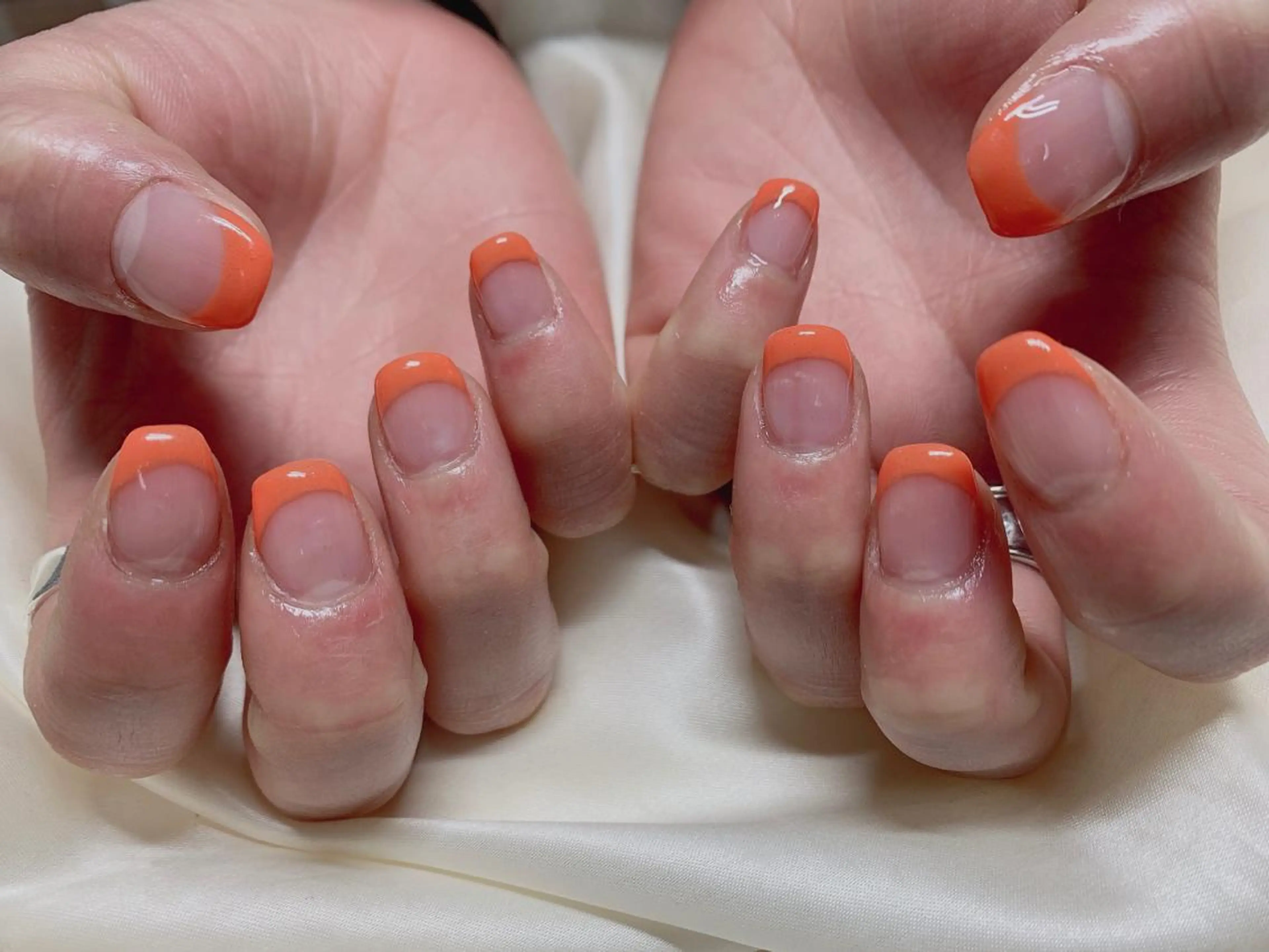 ネイル フレンチネイル mogunail &blowのネイルデザイン