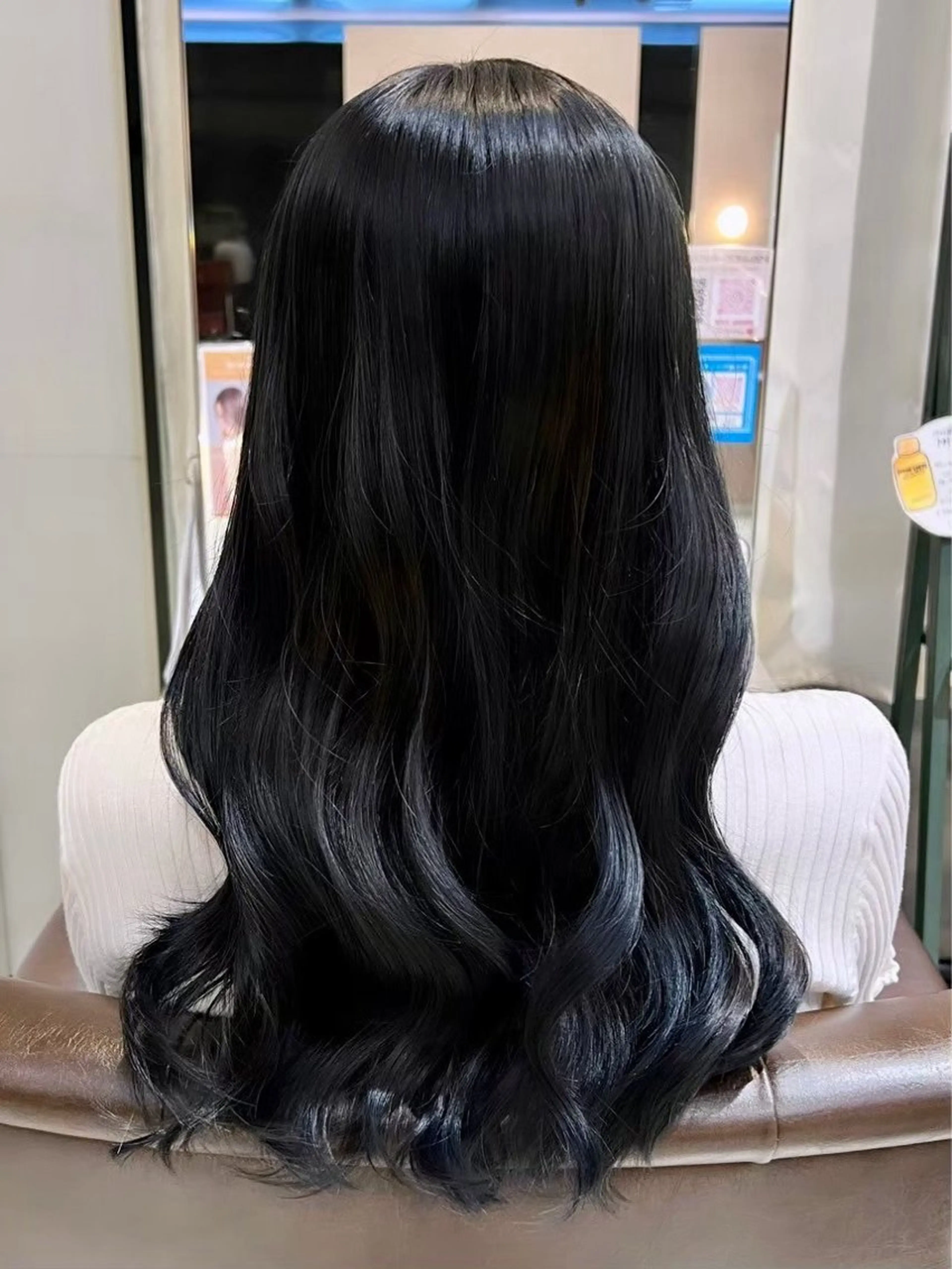 ロング カラー 黒髪 ブルーカラー ブルーブラック 落合 千夏のヘアスタイル