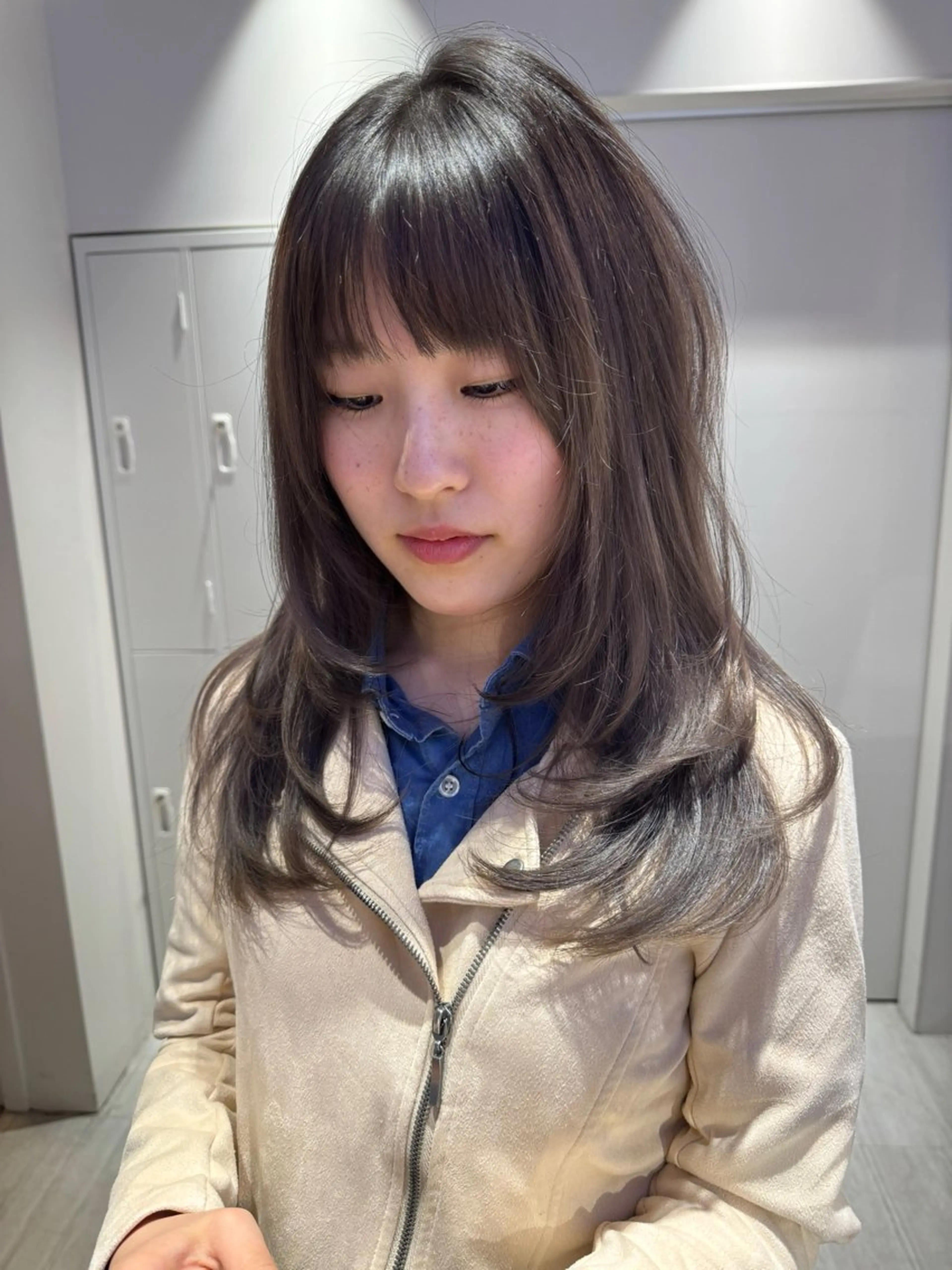 セミロング レイヤーカット カット トリートメント Ami/艶カラー/ レイヤー/ハイトーンのヘアスタイル