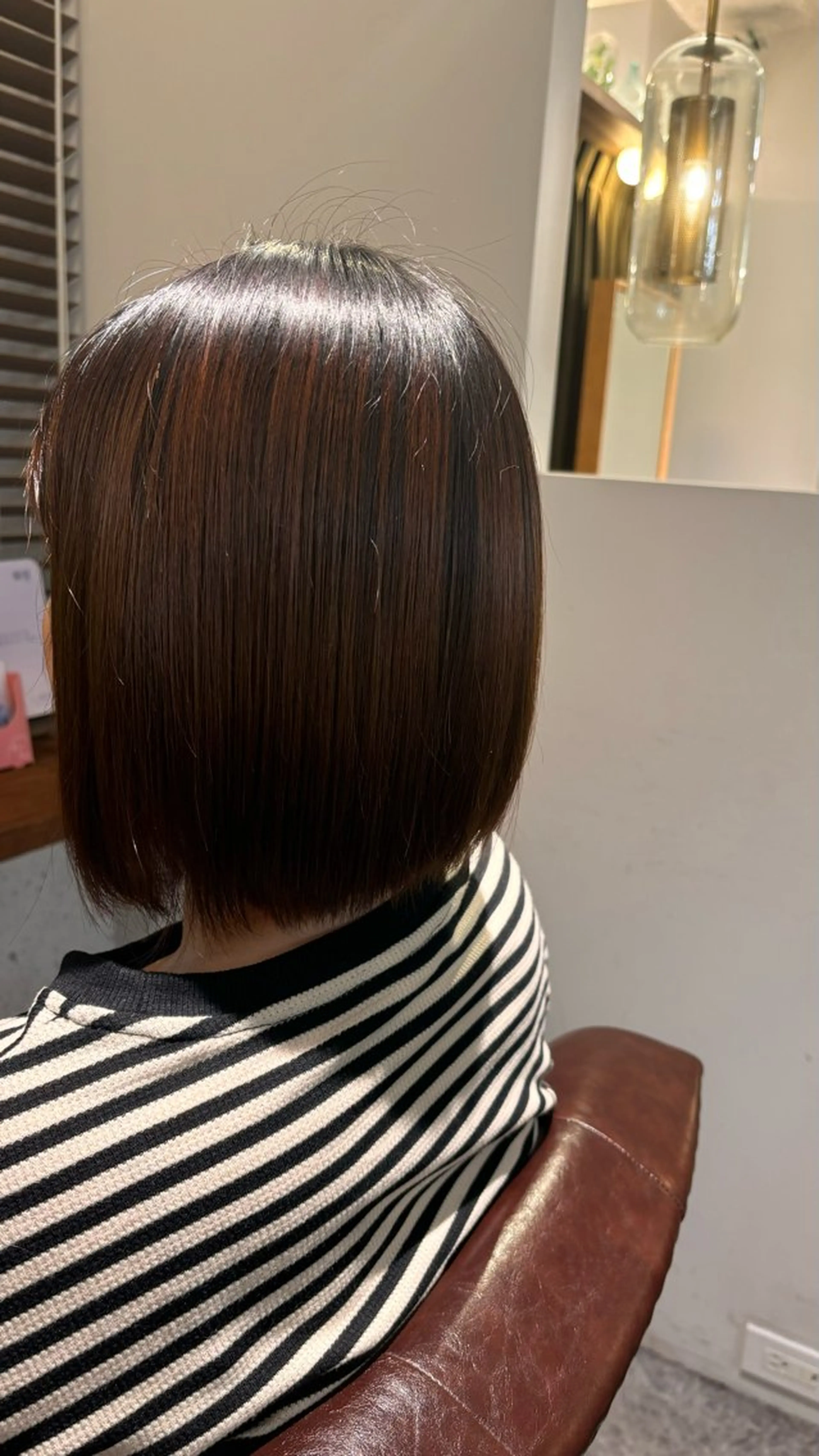 ミディアム 平出 千尋のヘアスタイル