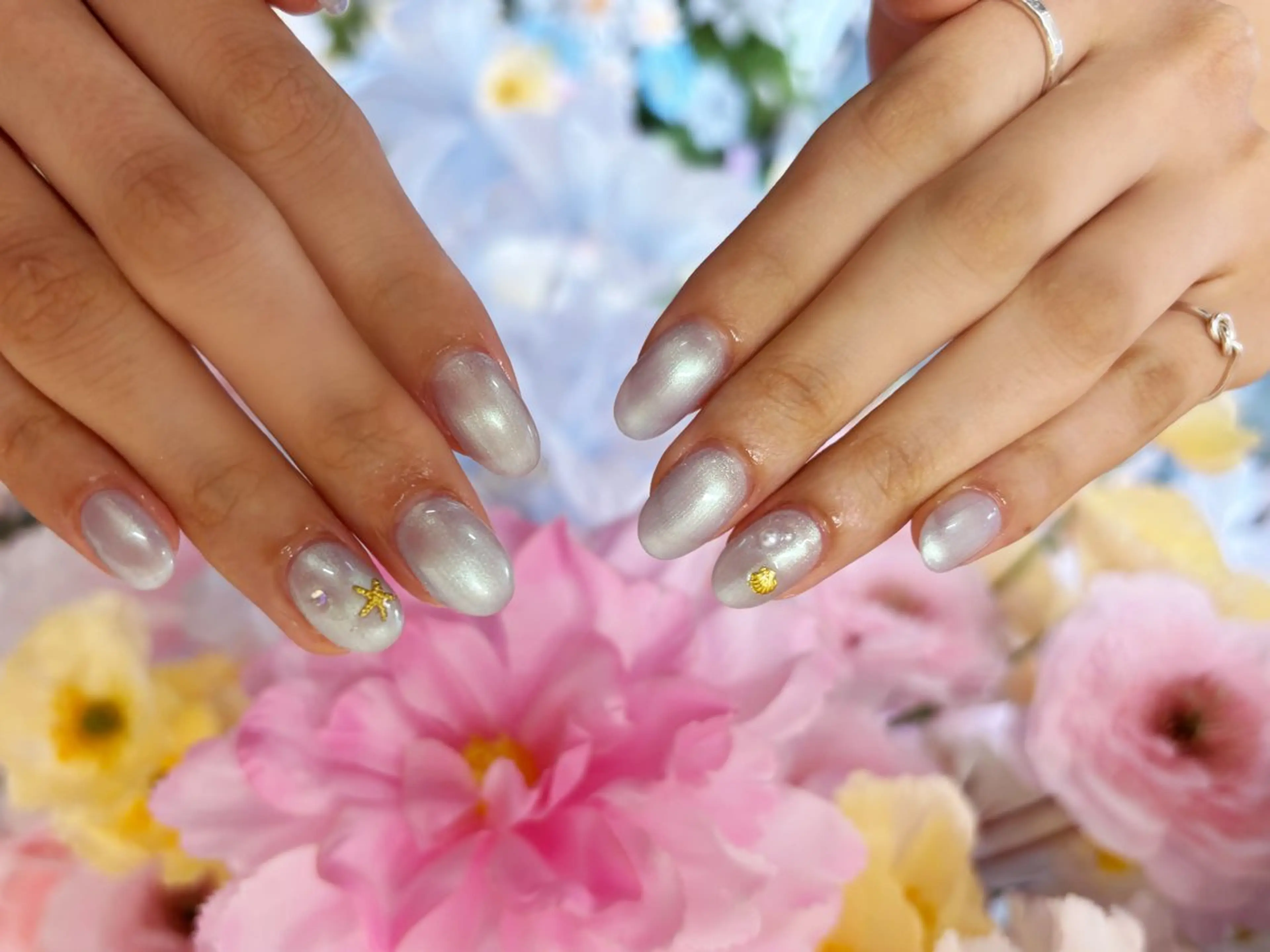 ショート ハンドネイル Revision nailsのネイルデザイン