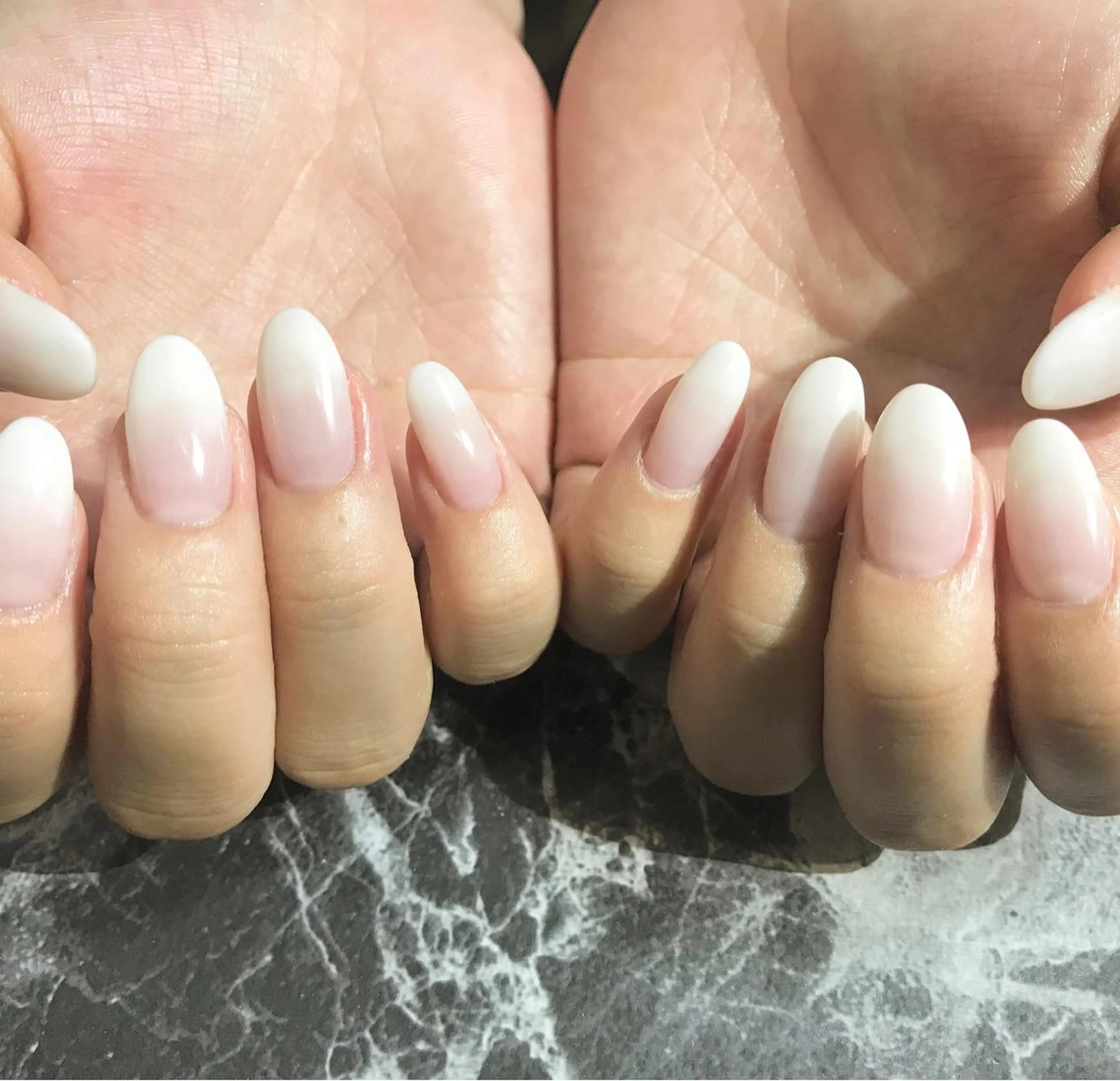 ネイル フットネイル グラデーション ニュアンスネイル シンプルネイル 春ネイル nail fufla ♡yamane♡のネイルデザイン