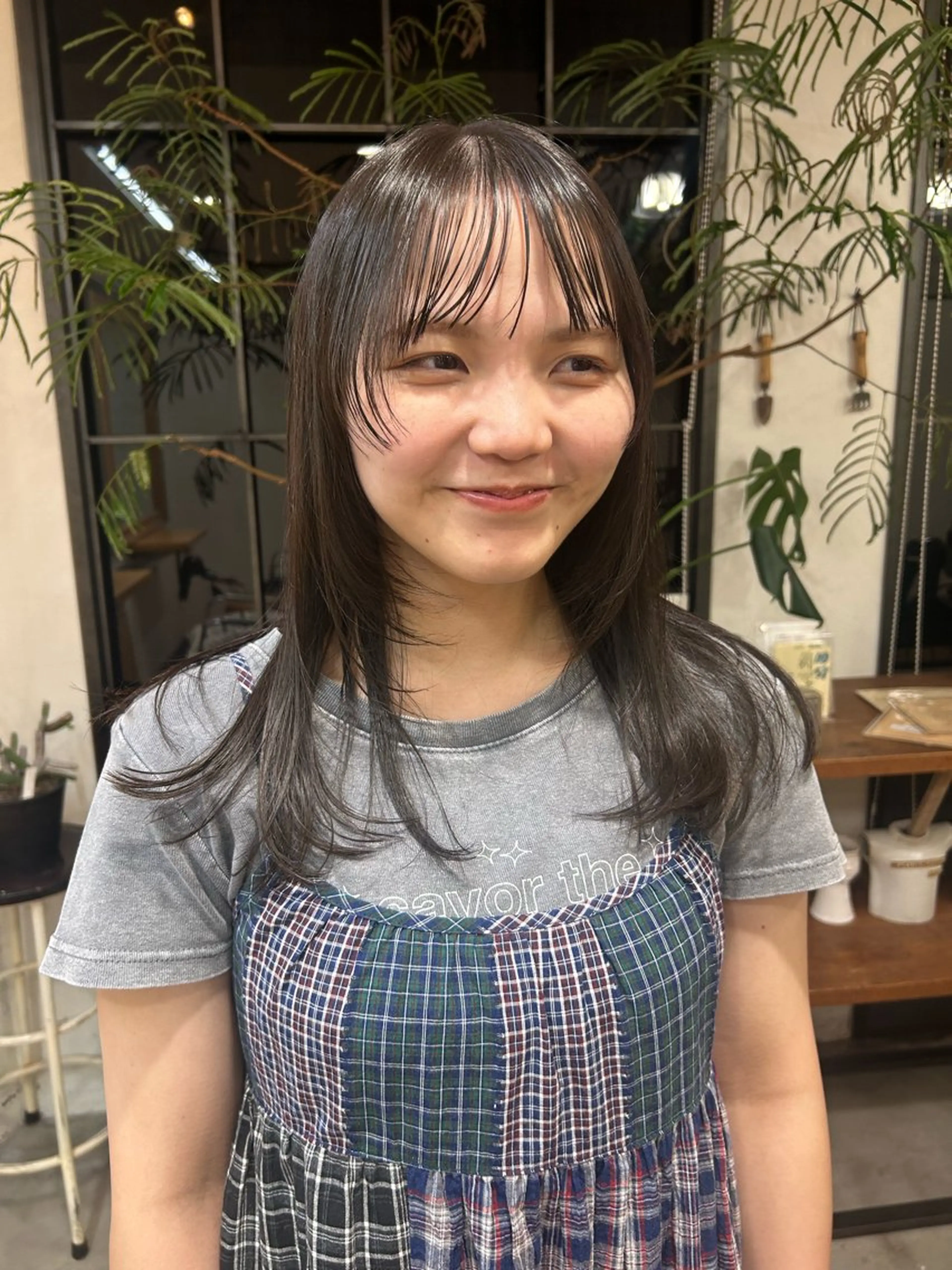 ミディアム 顔周りカット SUNSUNSUN 斎藤天海のヘアスタイル