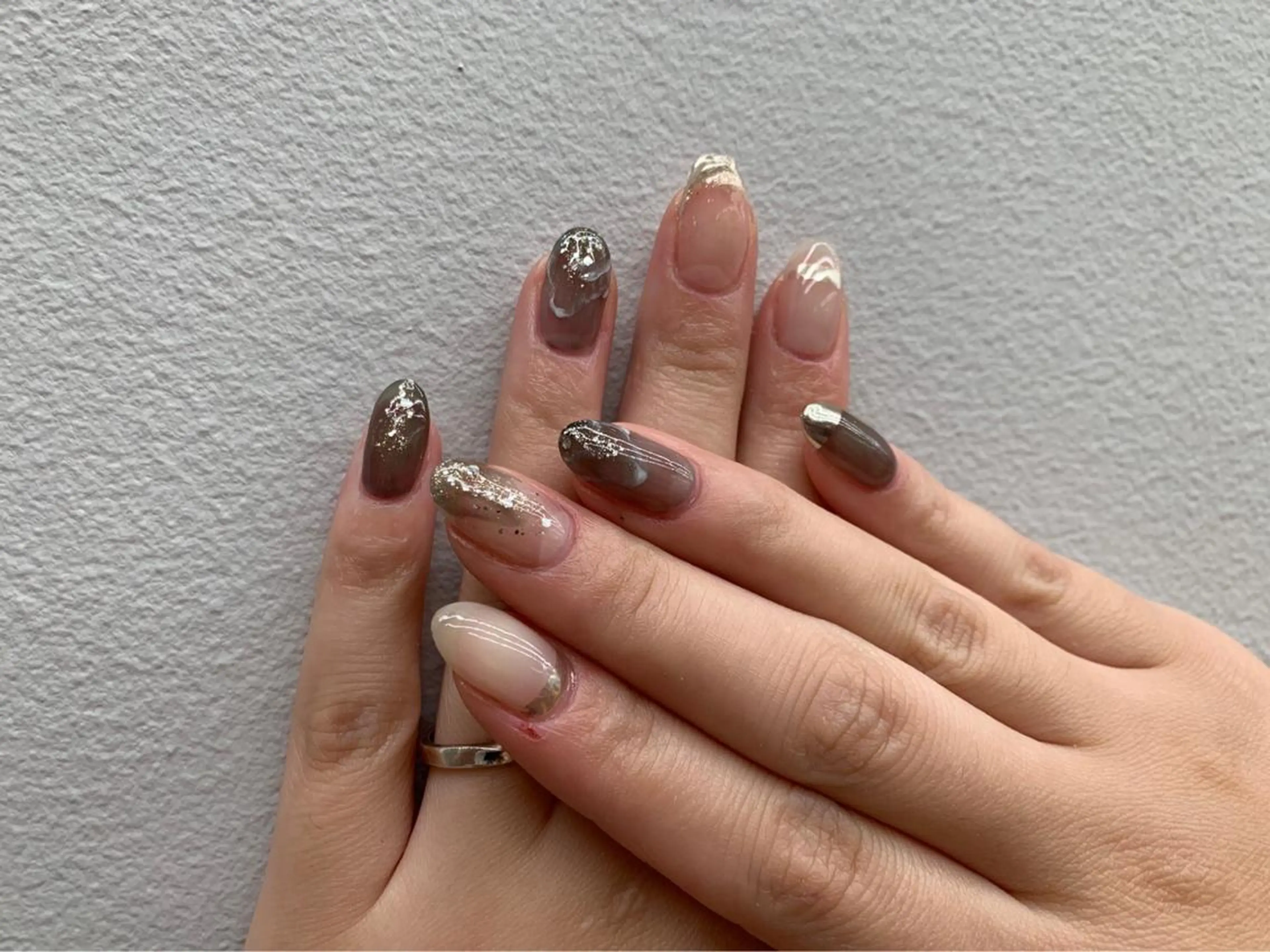 ネイル 椿森 美瑠紅の眉毛・アイブロウイメージ