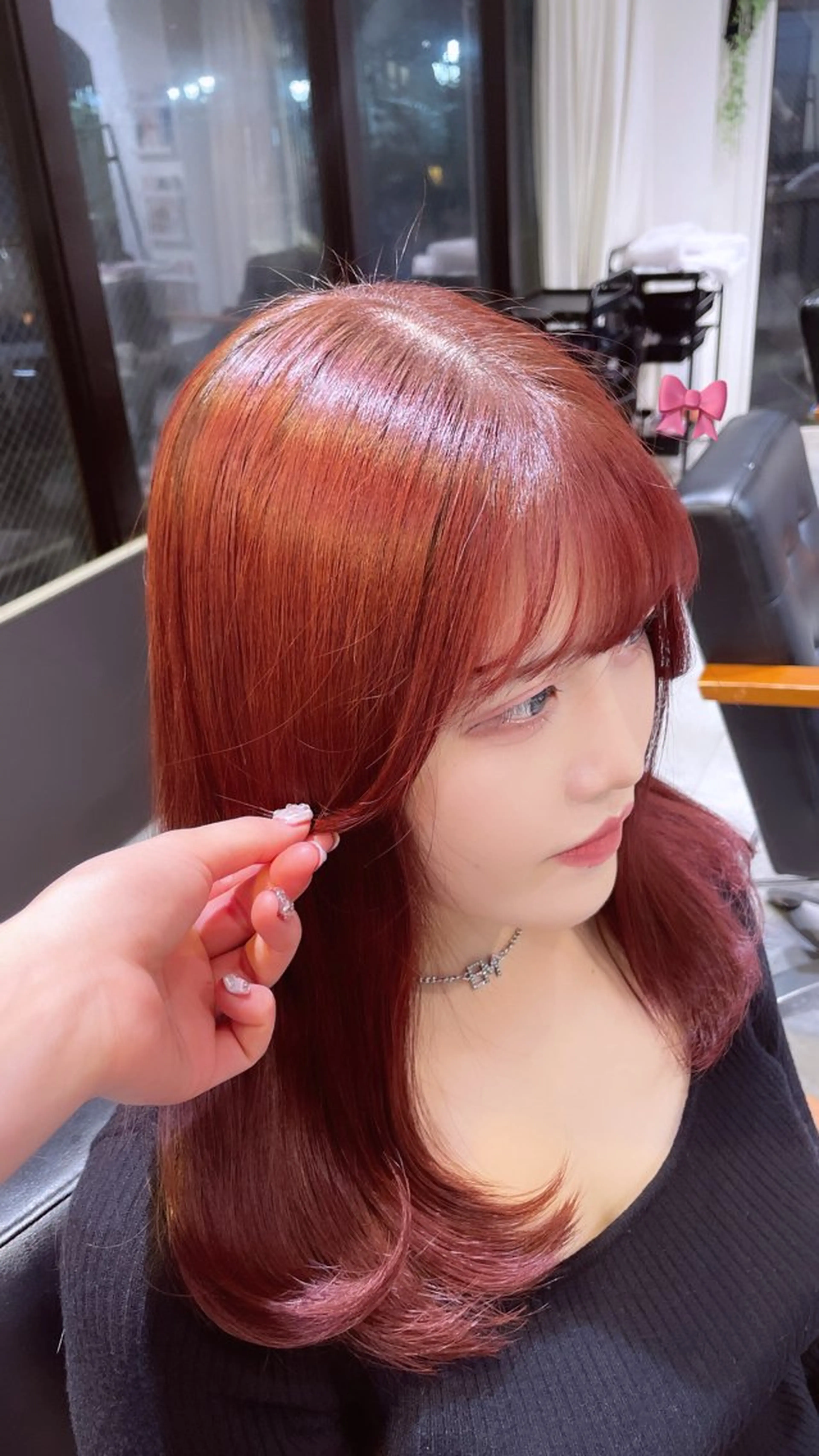 ロング カラー レッドカラー 顔周りカット ‎Lby home 🪽mikuのヘアスタイル