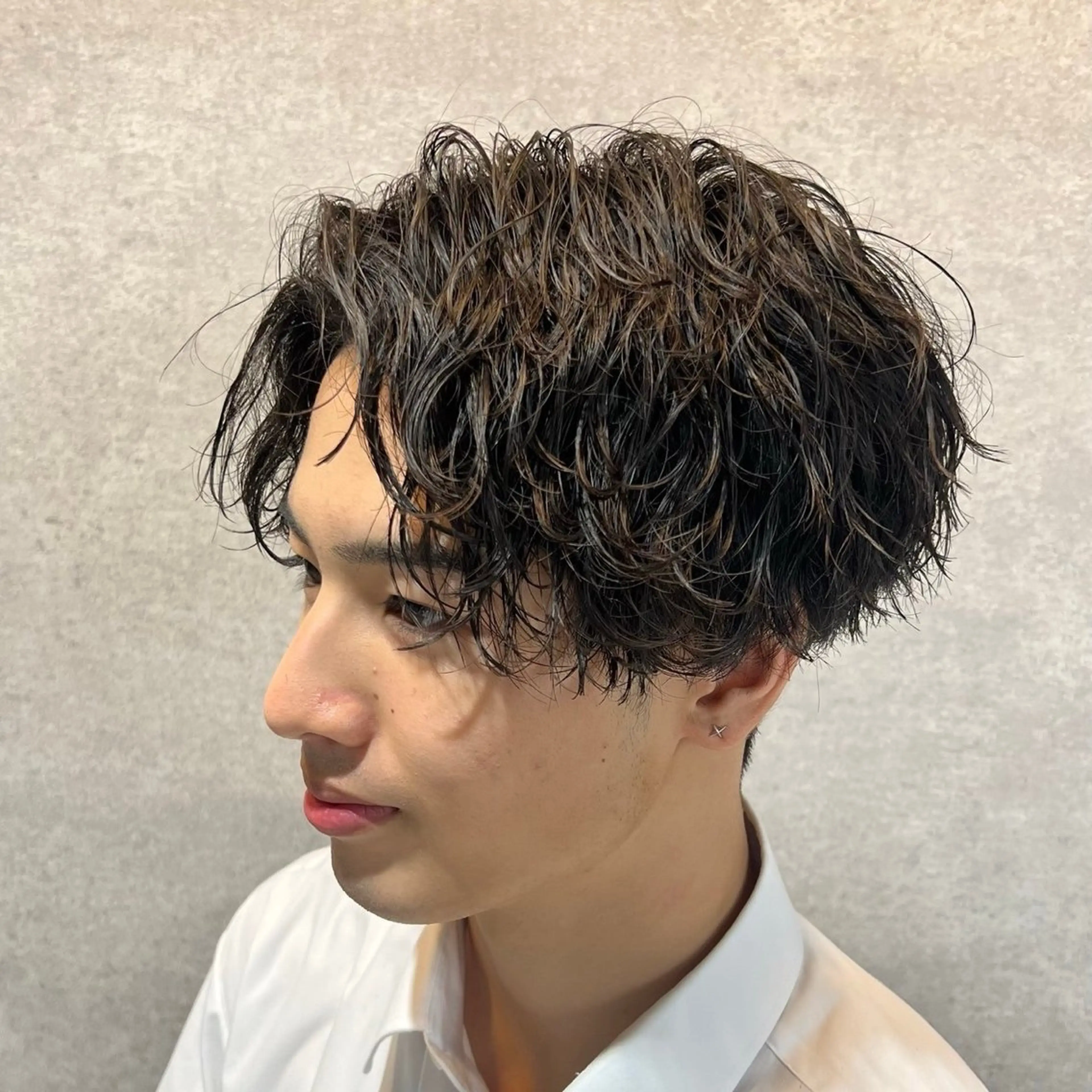 ショート パーマ メンズ *モデル募集🤍横浜 透明感カラー🫧のヘアスタイル