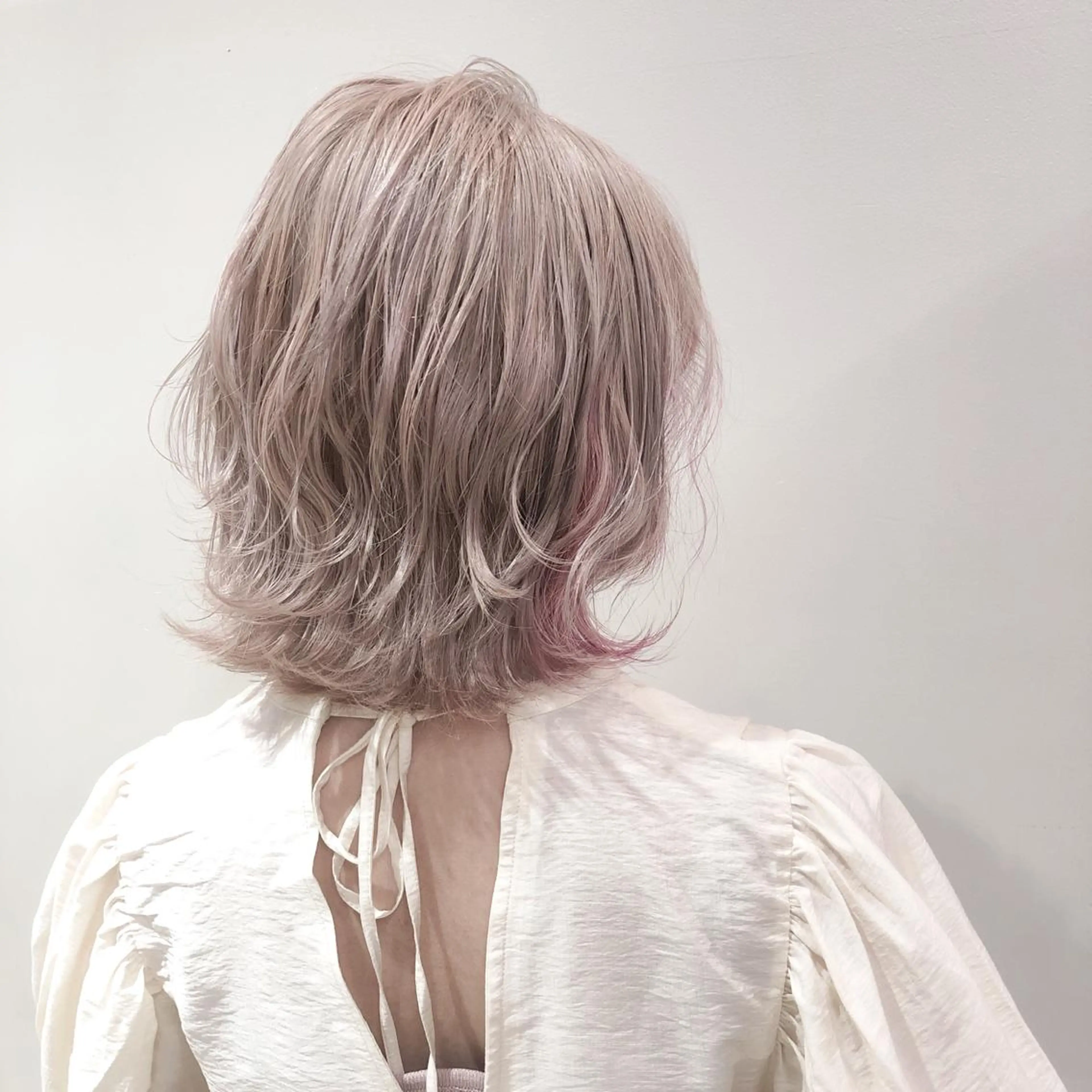 ショート カラー ヘアカラー 心斎橋 美髪職人　近江のヘアスタイル