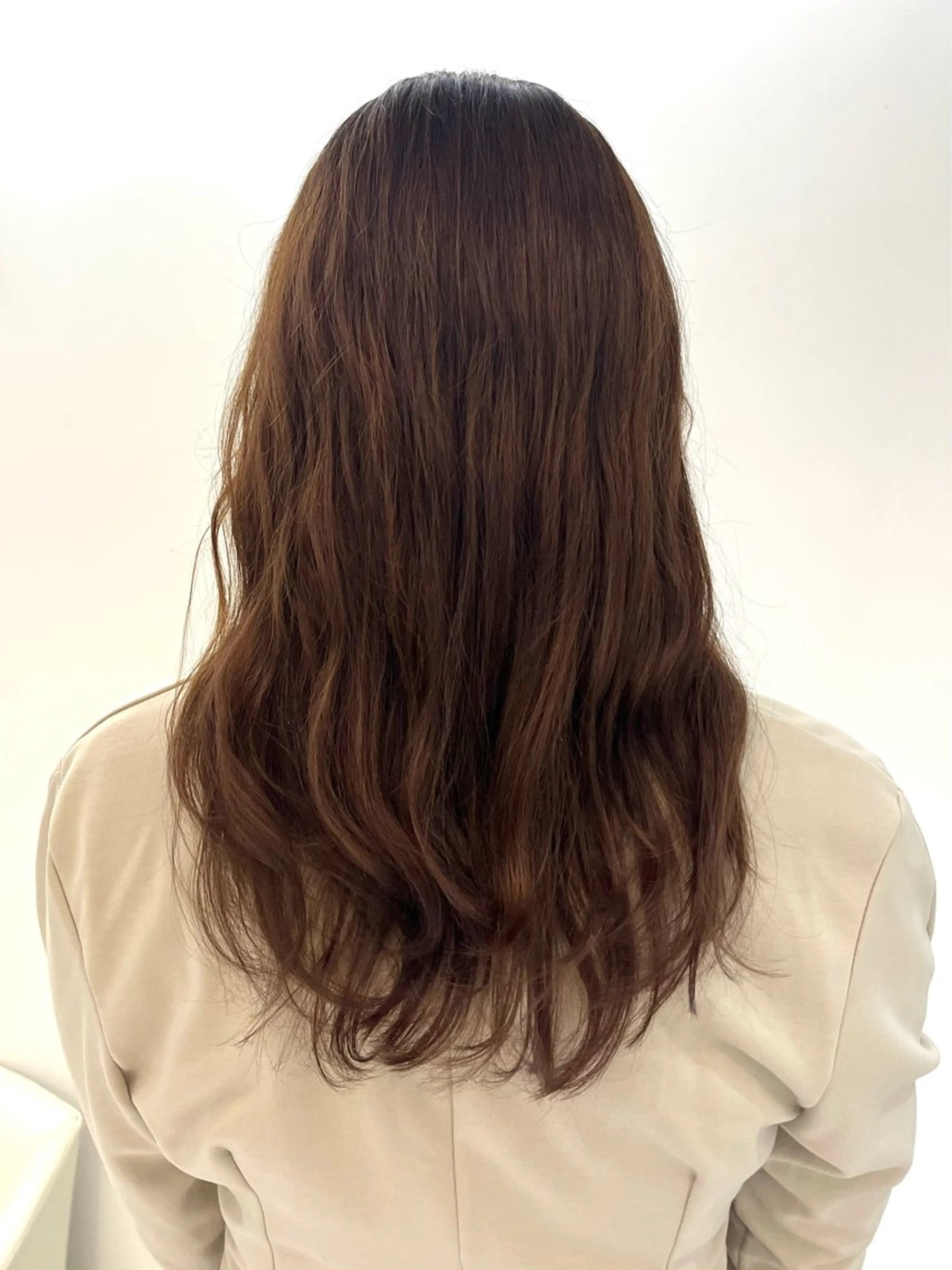 セミロング セミロングパーマ 韓国風ヘア カット パーマ トリートメント コテ巻き風パーマ 藤澤　知彌のヘアスタイル