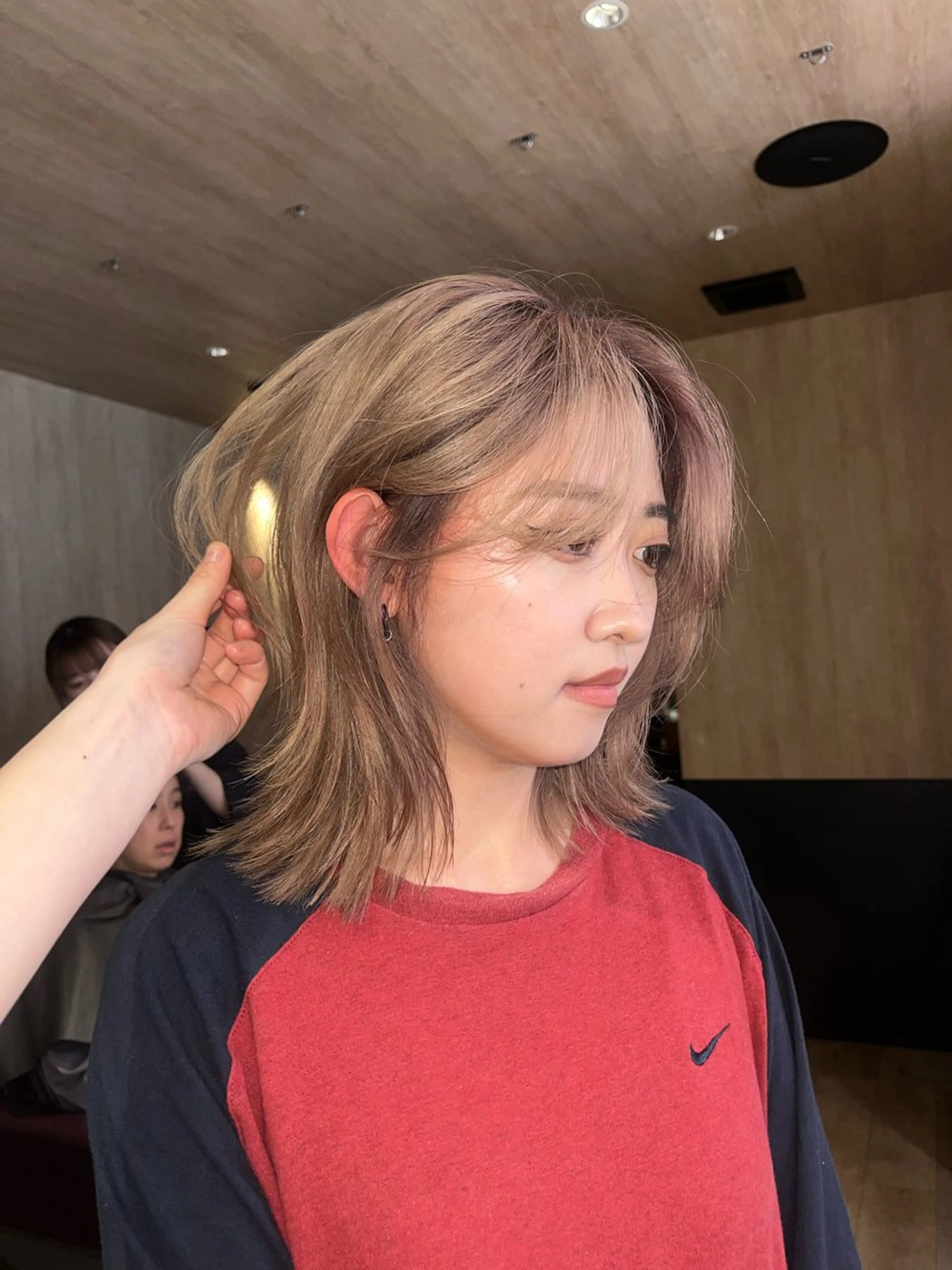 ミディアム カラー ブリーチ ケアブリーチ ハイトーンカラー 産休中です 艶カラー♡オカのヘアスタイル