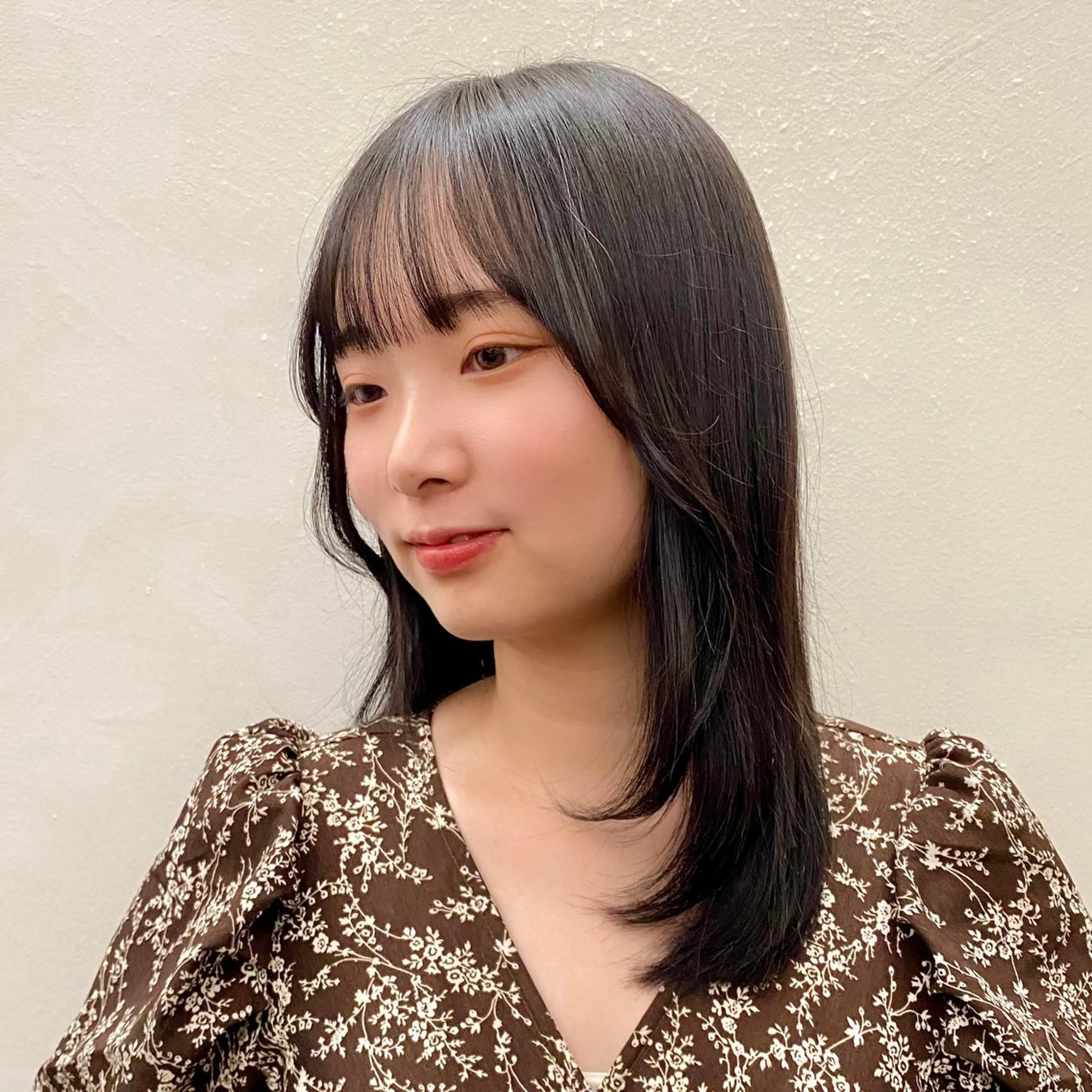 セミロング カラー 似合わせレイヤー/ ニュアンスパーマ高倉のヘアスタイル