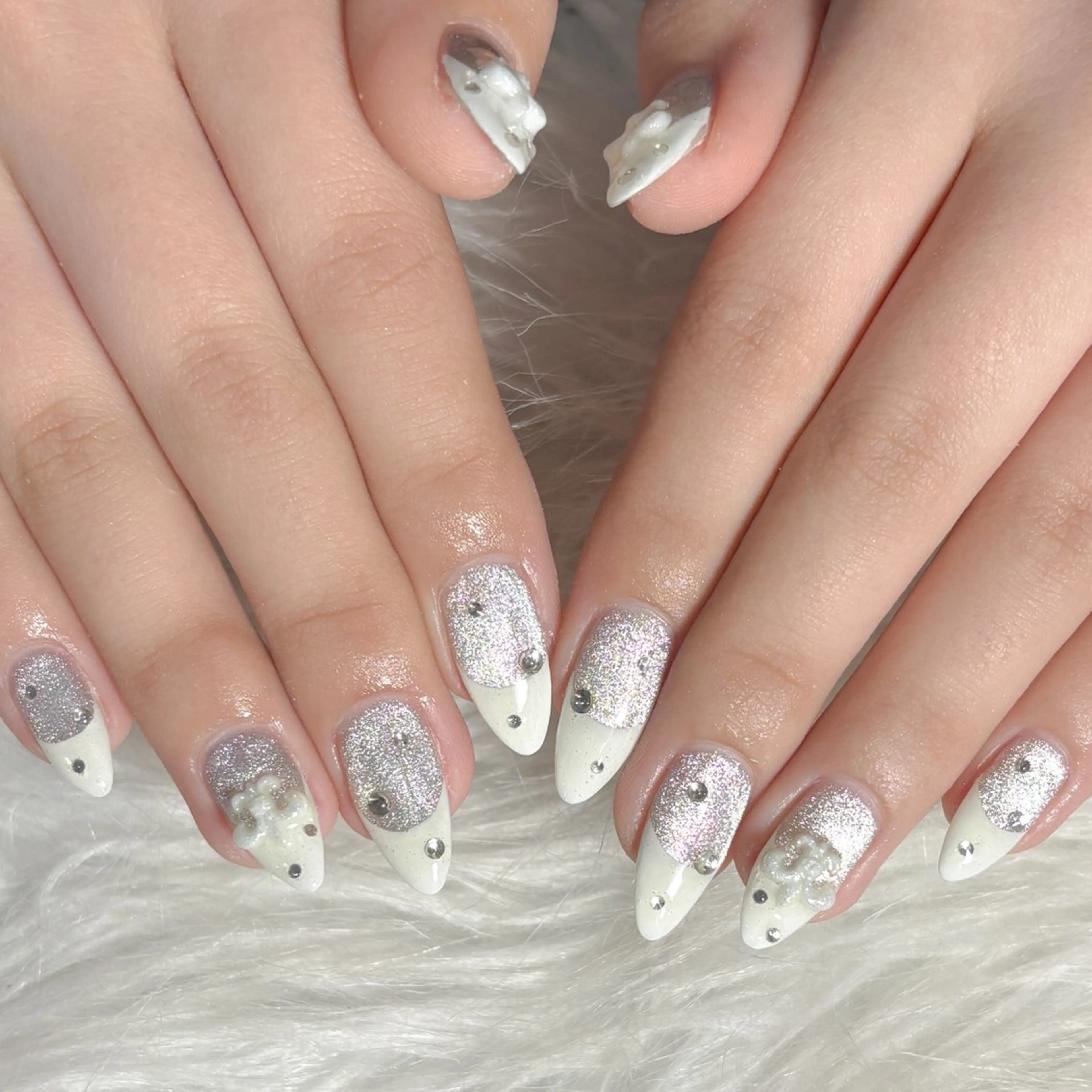 ネイル ハンドネイル LAVISH manaのネイルデザイン