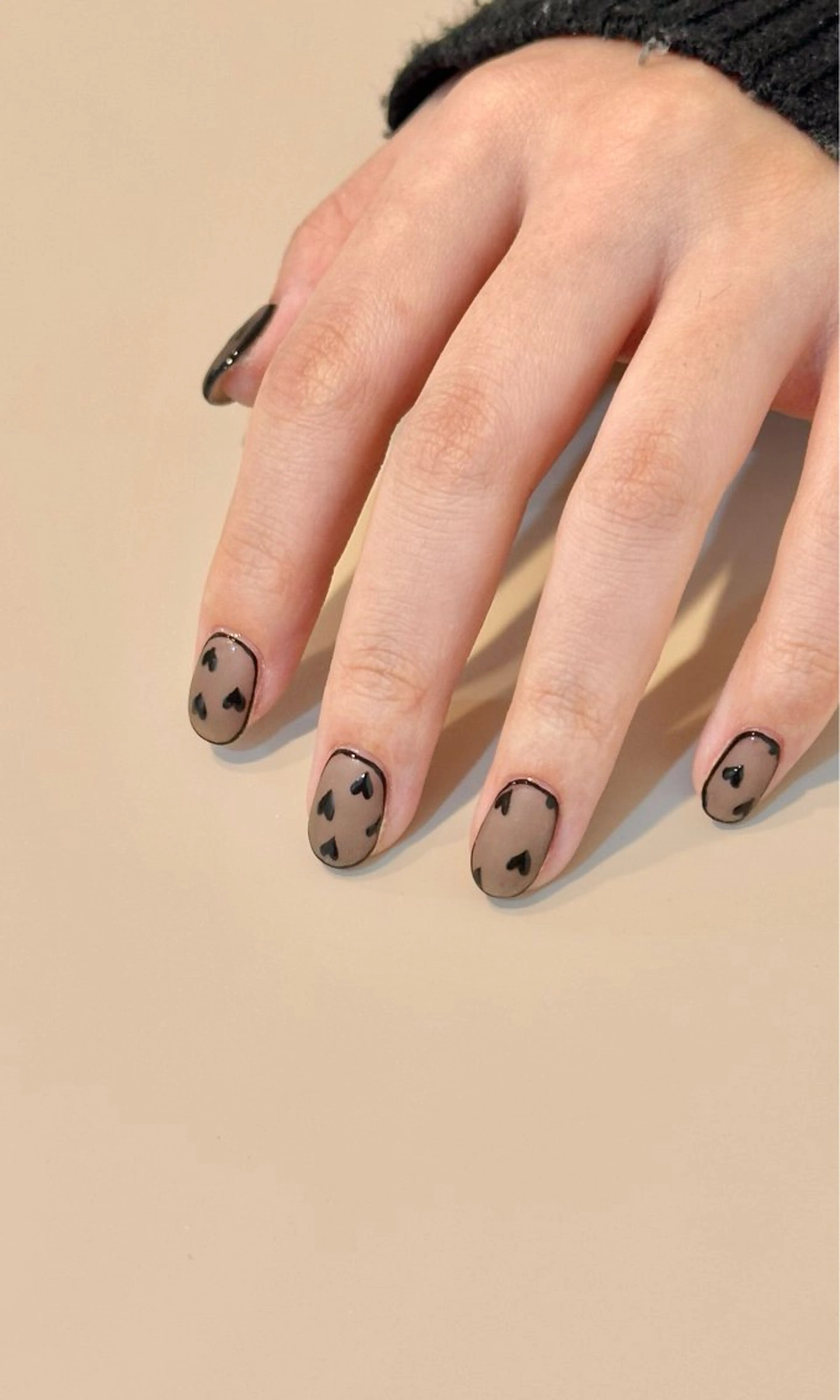 ネイル ジェルネイル ハート ニュアンスネイル パラジェル 冬ネイル ハンドネイル Kotoha （ことは）のネイルデザイン