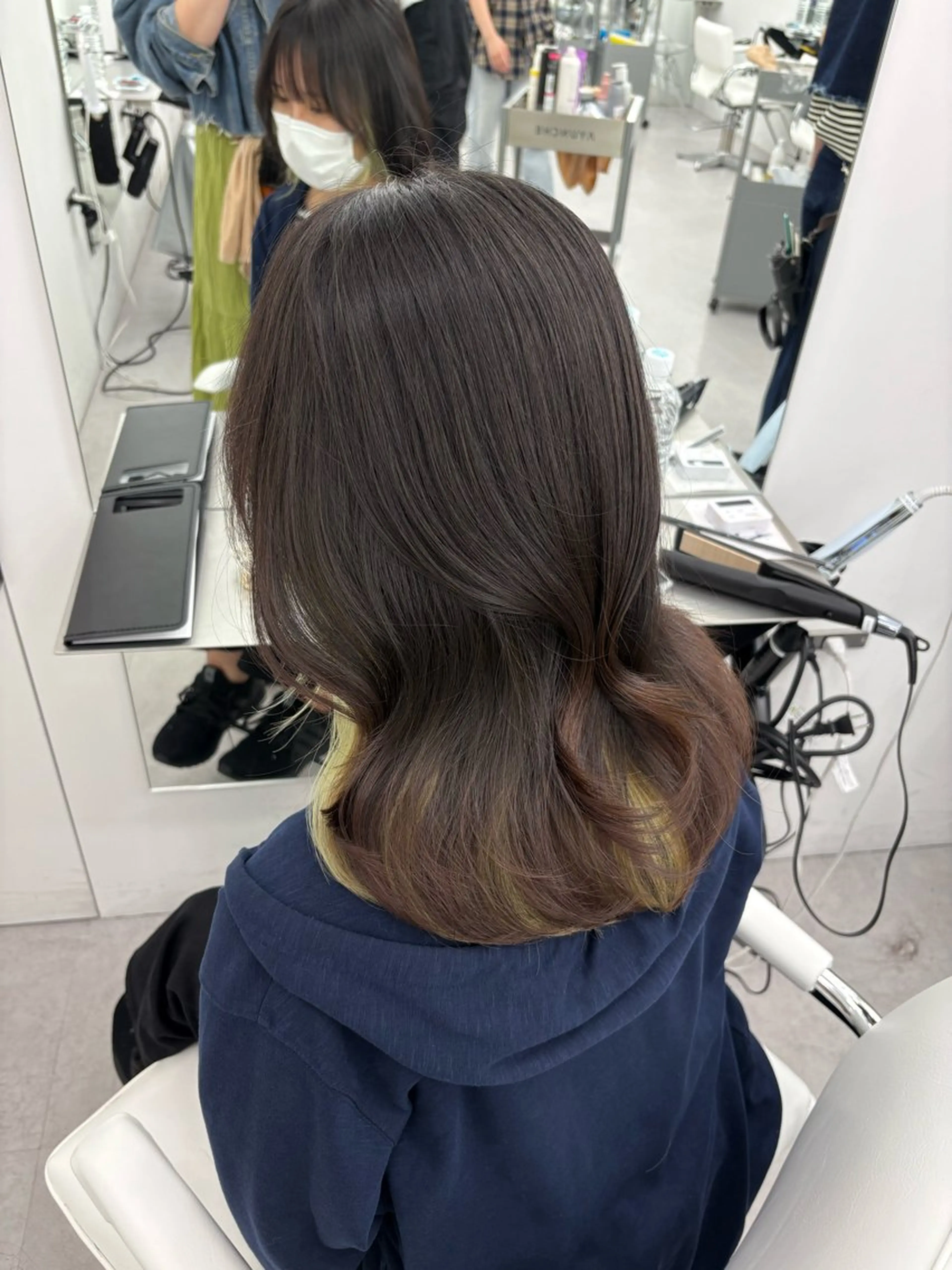 セミロング 韓国ヘア/レイヤー/ 顔まわり足立遥奈のヘアスタイル