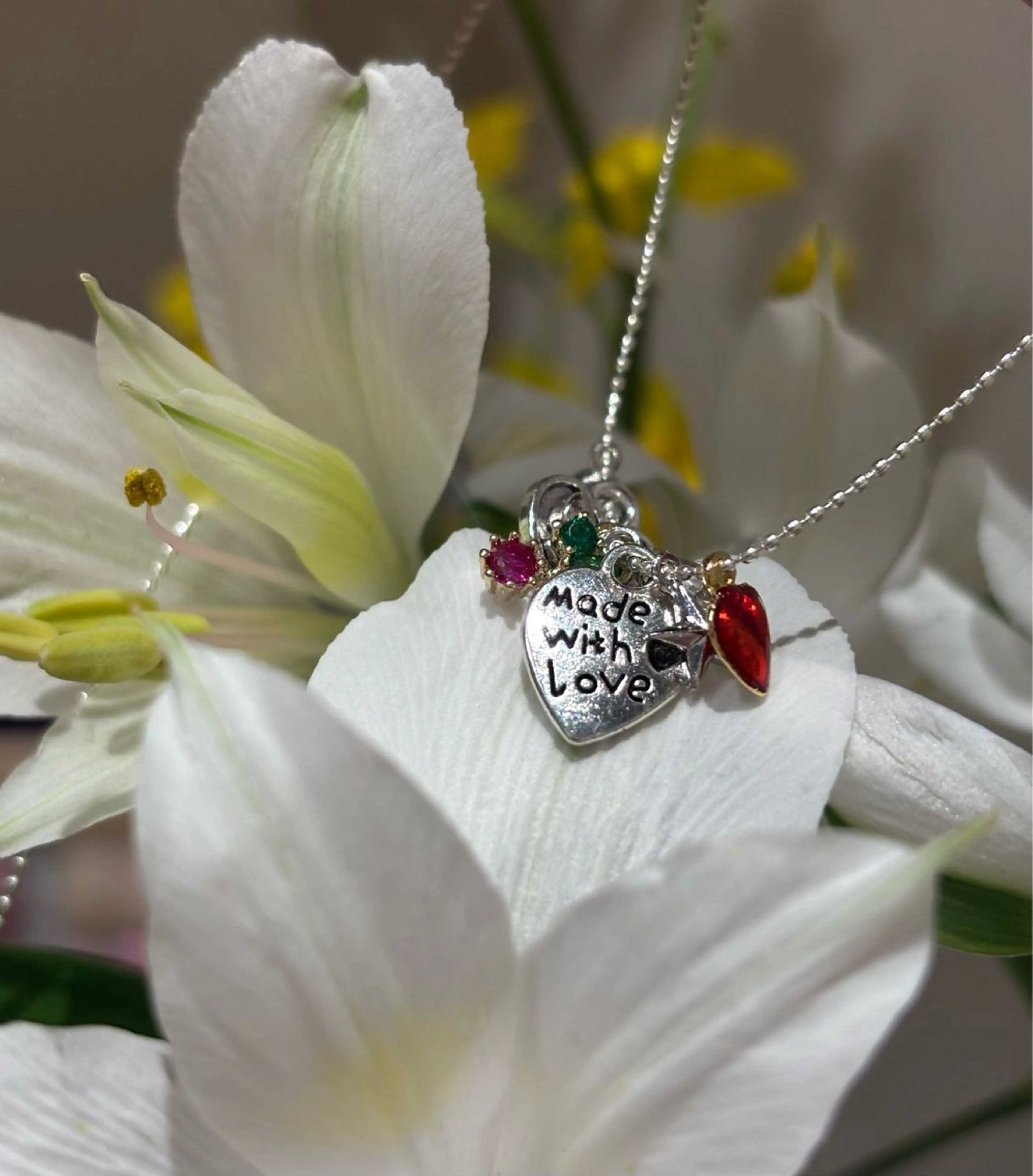 ネイル MAQUM所属・K. Yukoのネイルデザイン