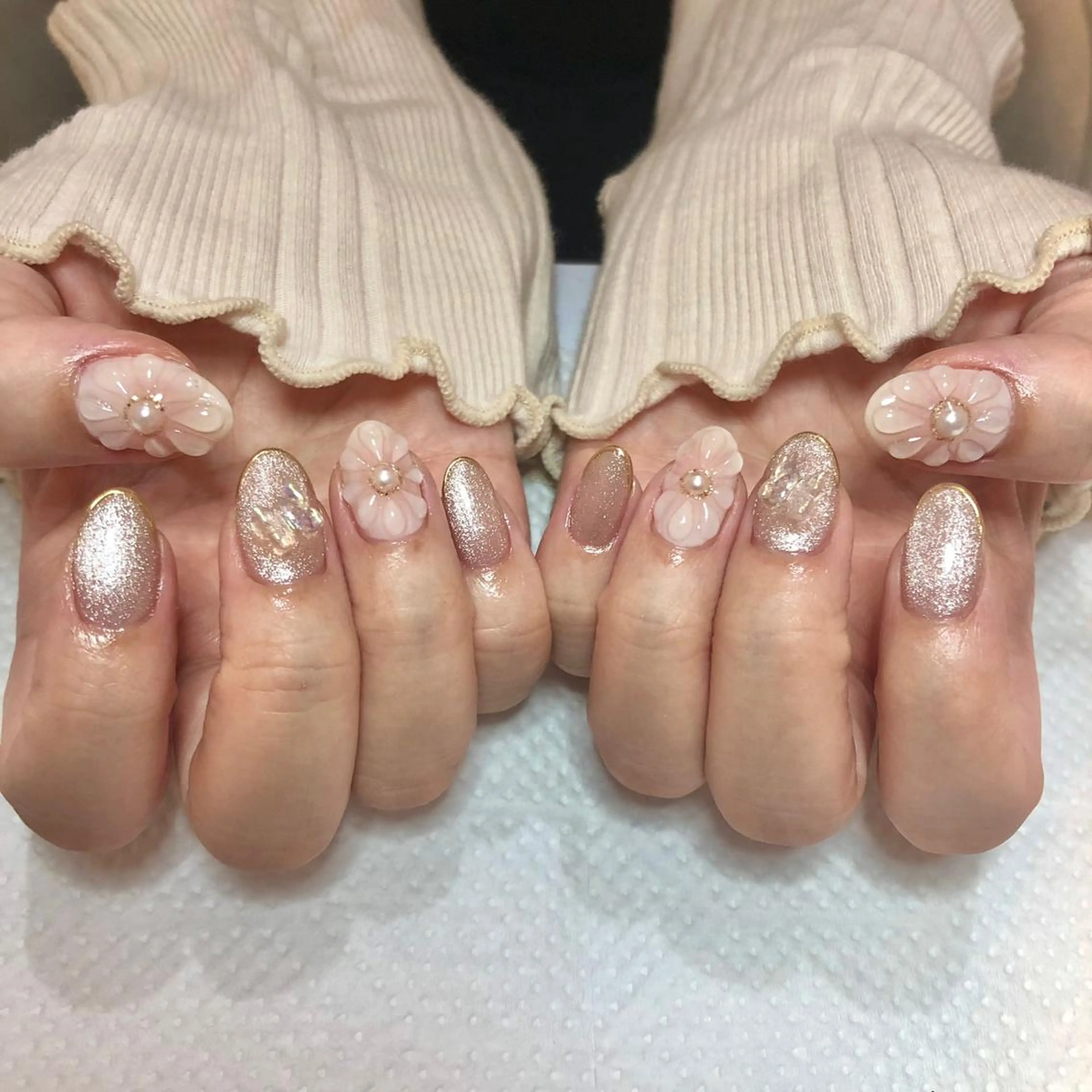 セミロング ネイル ハンドネイル T. Kasumiのネイルデザイン