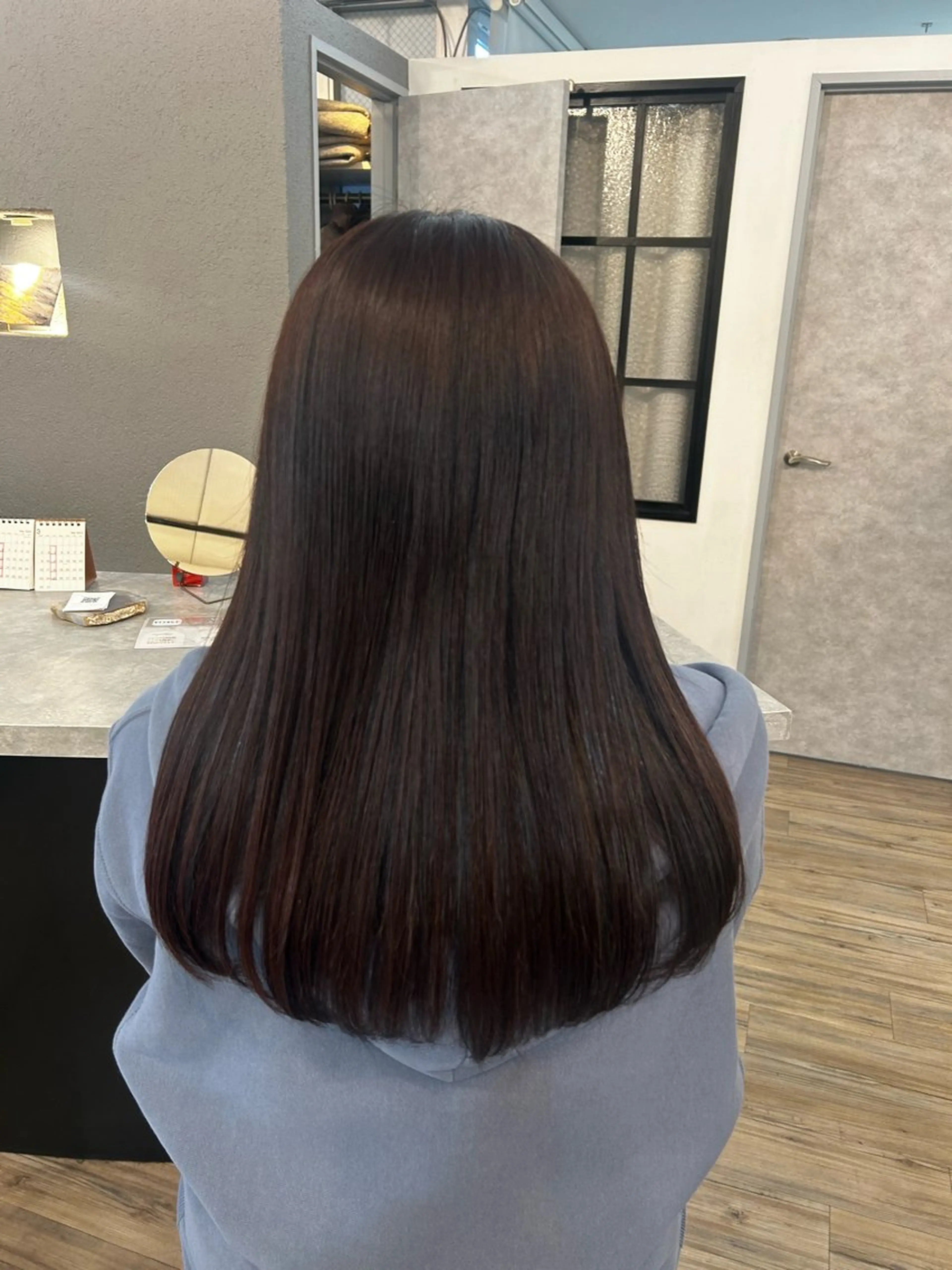 セミロング カラー ブリーチ／ヘアセット 🪞🌙minamiのヘアスタイル