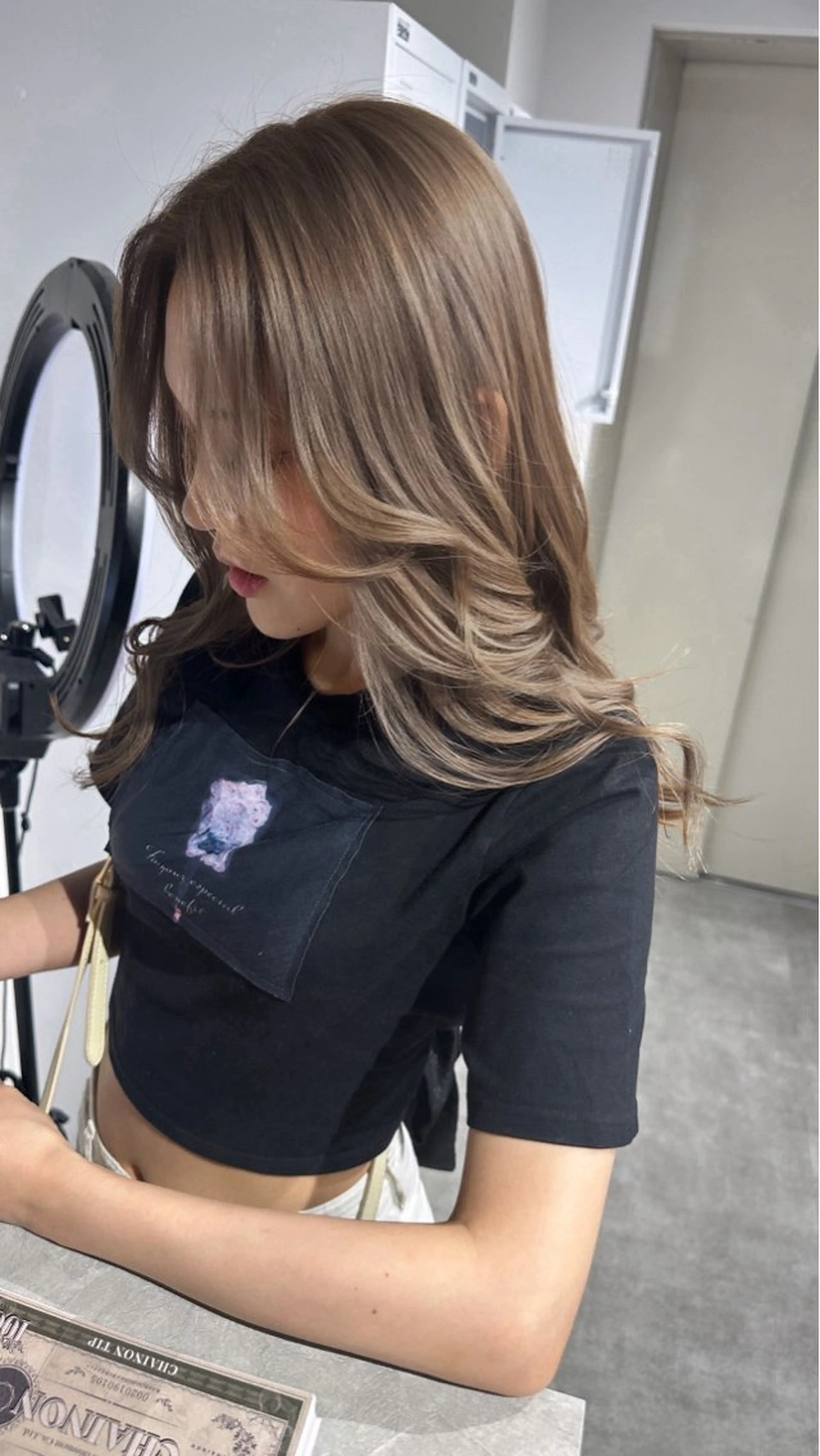 ロング カラー パーマ ヘアアレンジ ブリーチ ケアブリーチ ダブルカラー ハイライトカラー インナーカラー カット ヘアカラー トリートメント 髪質改善/レイヤー 縮毛矯正/ケラチン耀のヘアスタイル