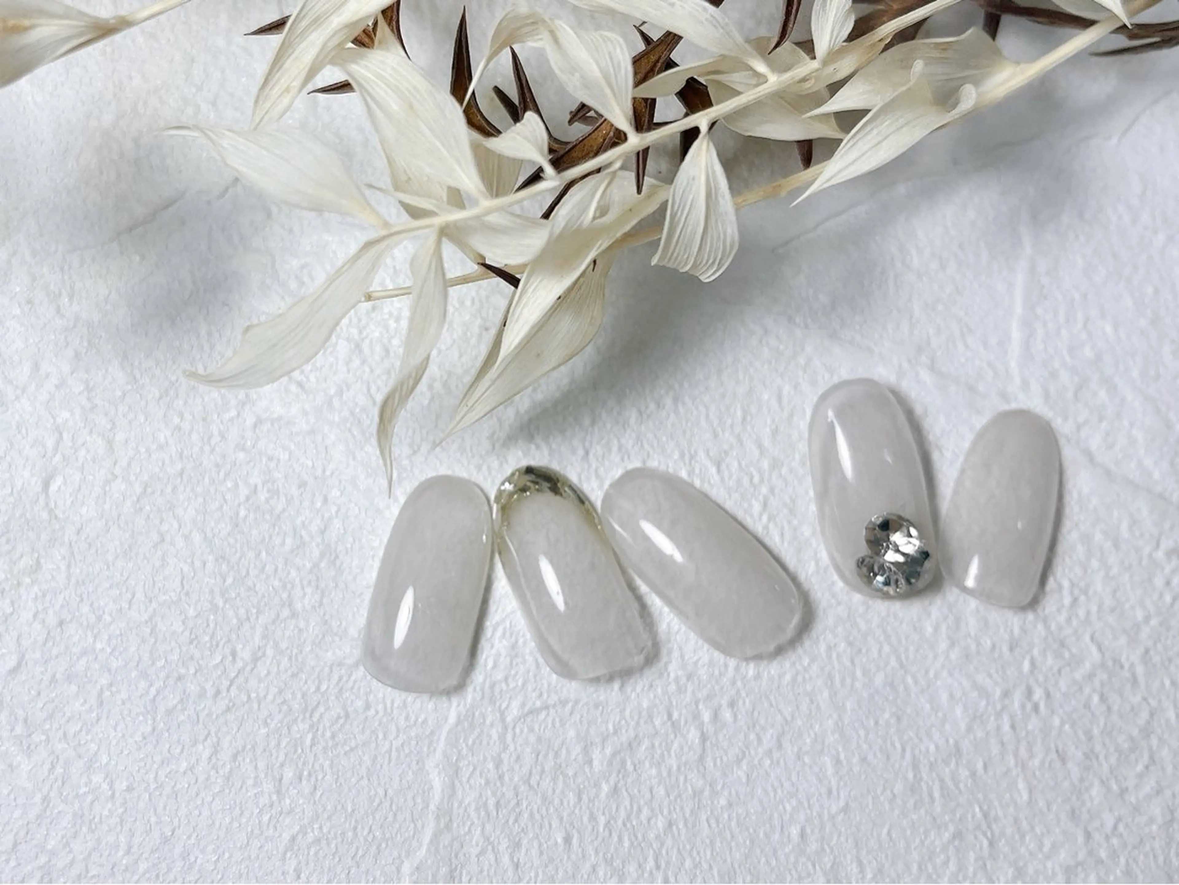 ネイル オーロラネイル フットネイル フレンチネイル ジェルネイル マグネットネイル kiki nail たまプラーザのネイルデザイン