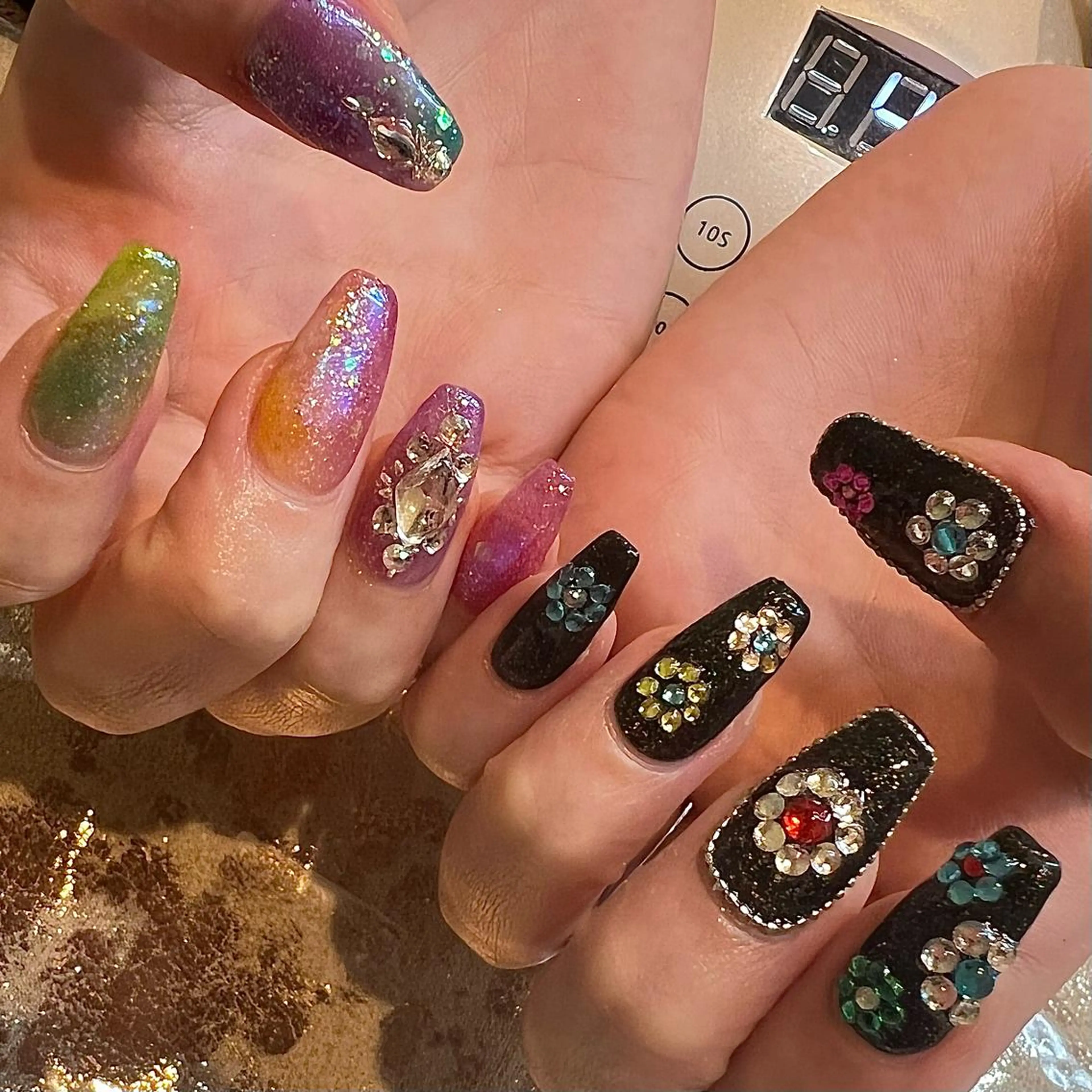 ロング ネイル アートネイル ニュアンスネイル ハンドネイル H🌺 NAILのネイルデザイン