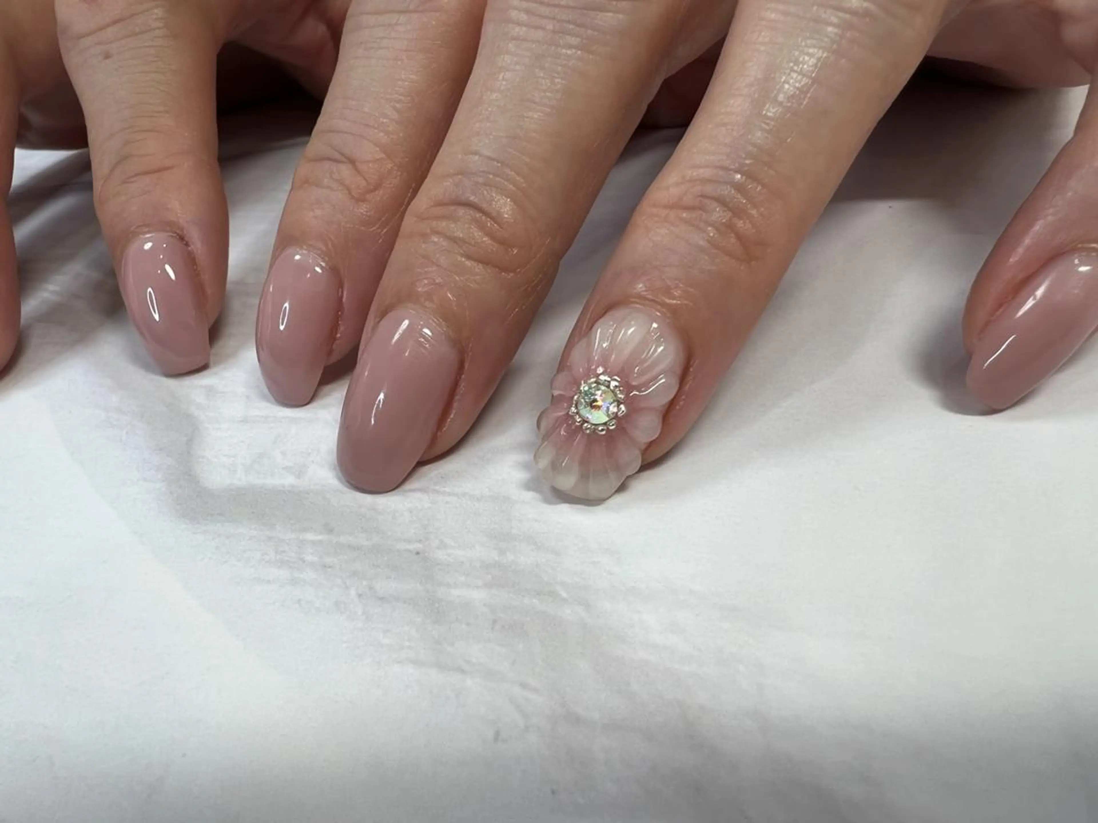 ネイル Myu博多店 かえでのネイルデザイン