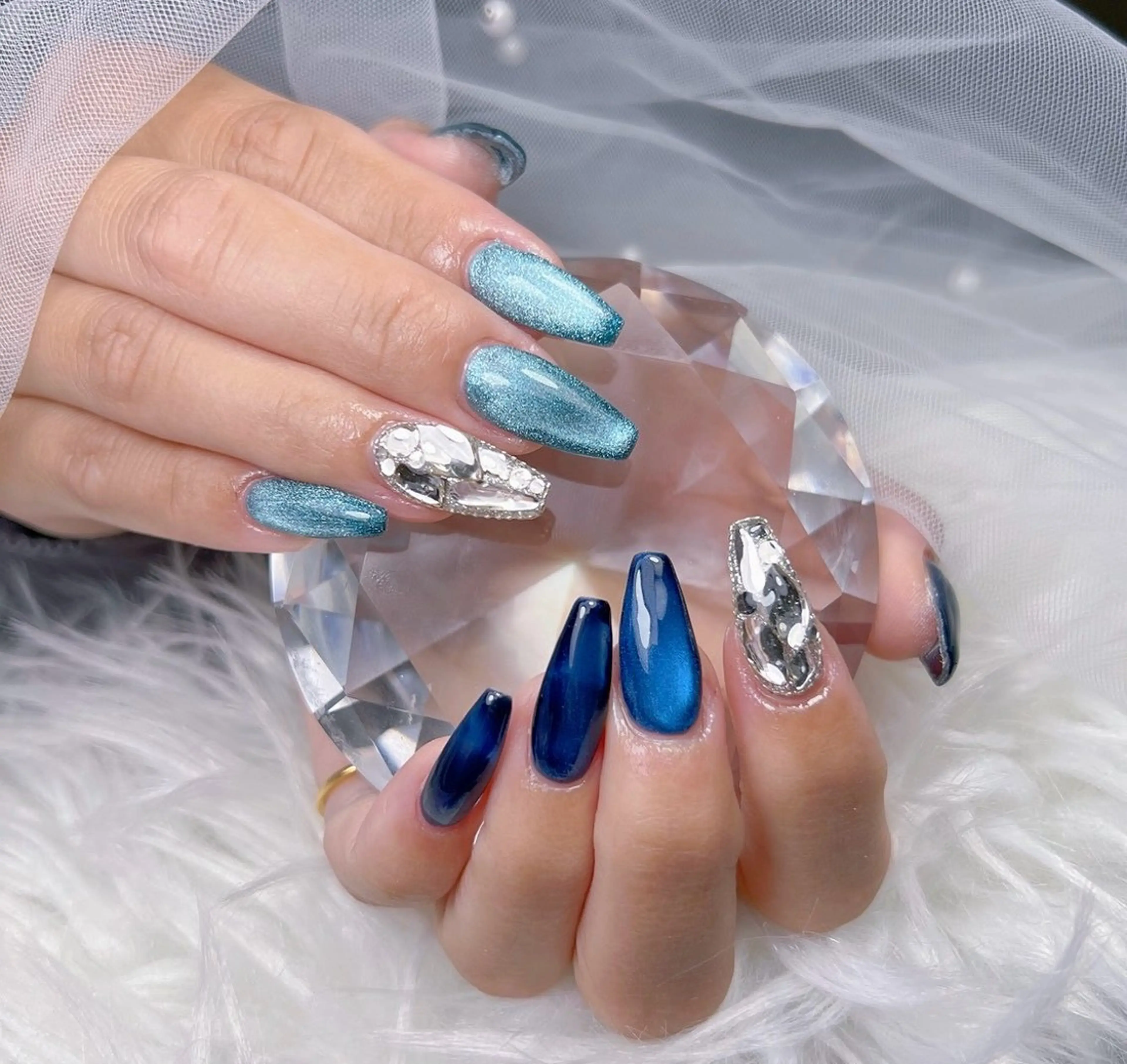 ネイル アートネイル オーロラネイル チークネイル 長さ出し フットネイル Miya _nailのネイルデザイン