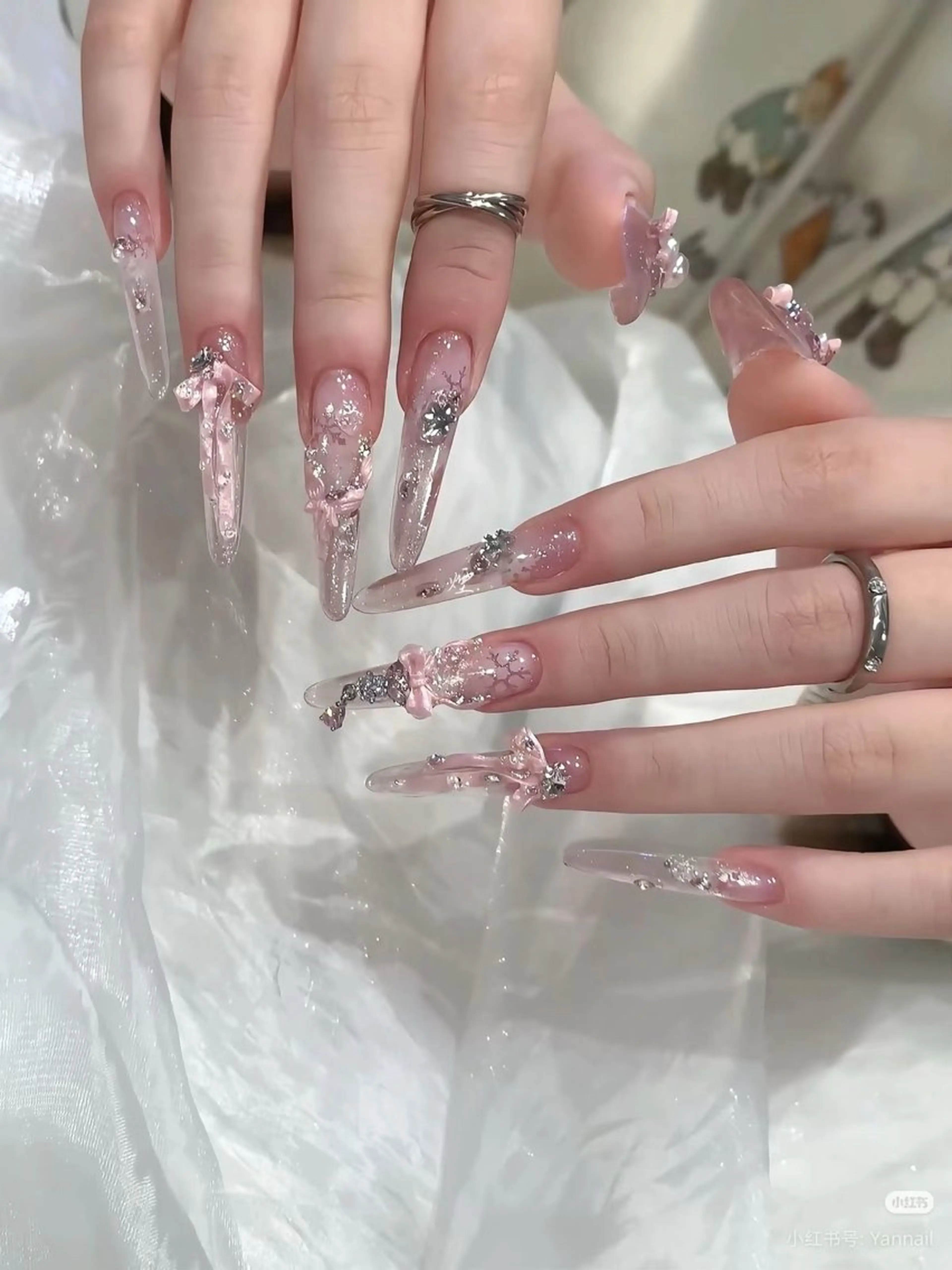 ロング 韓国風ヘア ロング ハンドネイル あい 小森のネイルデザイン