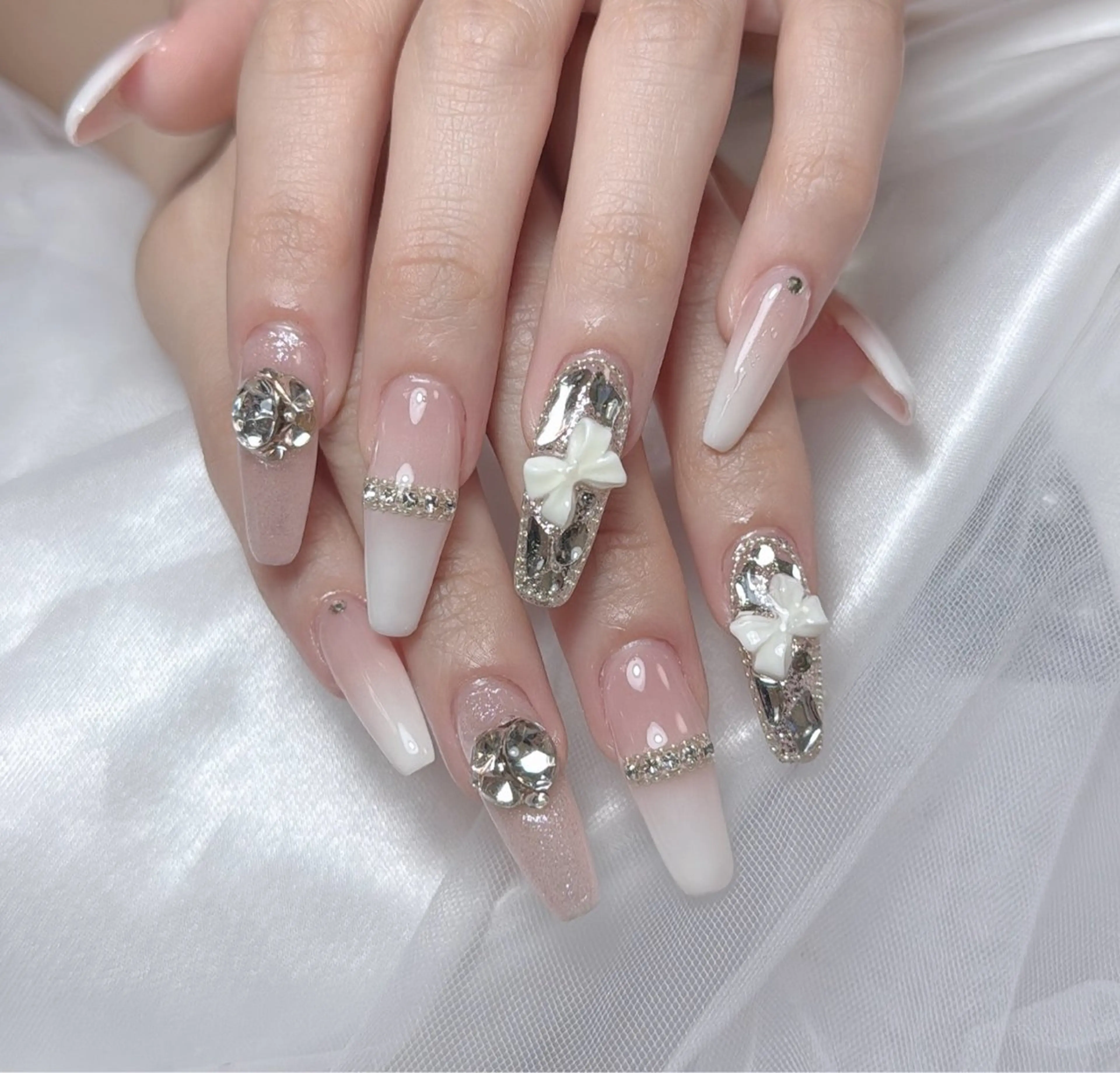 ネイル ハンドネイル REI NAIL1のネイルデザイン