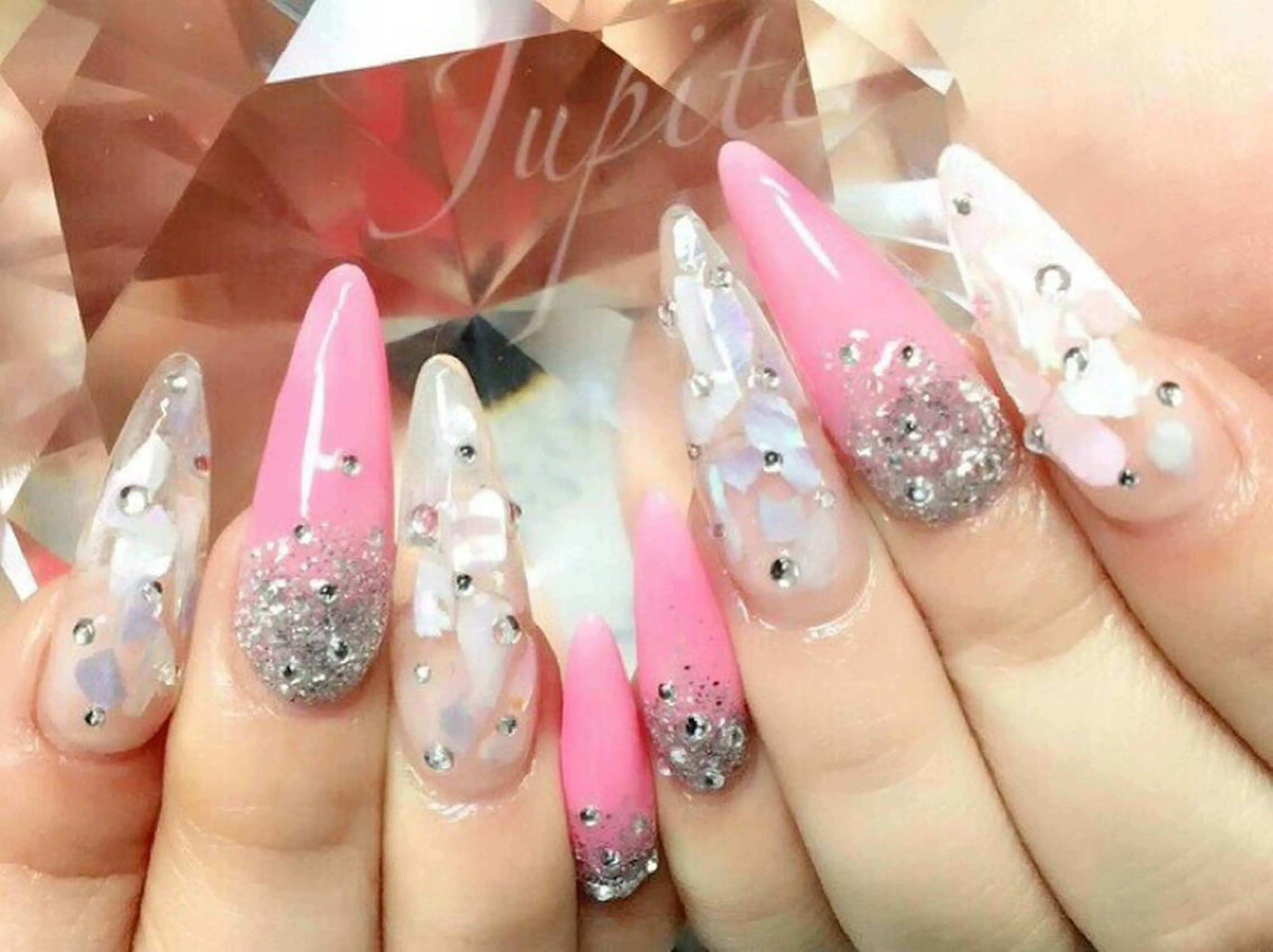 ネイル ラメ(グリッター) ピンク PrivateSalon Jupiter所属・Jupiter .のネイルデザイン