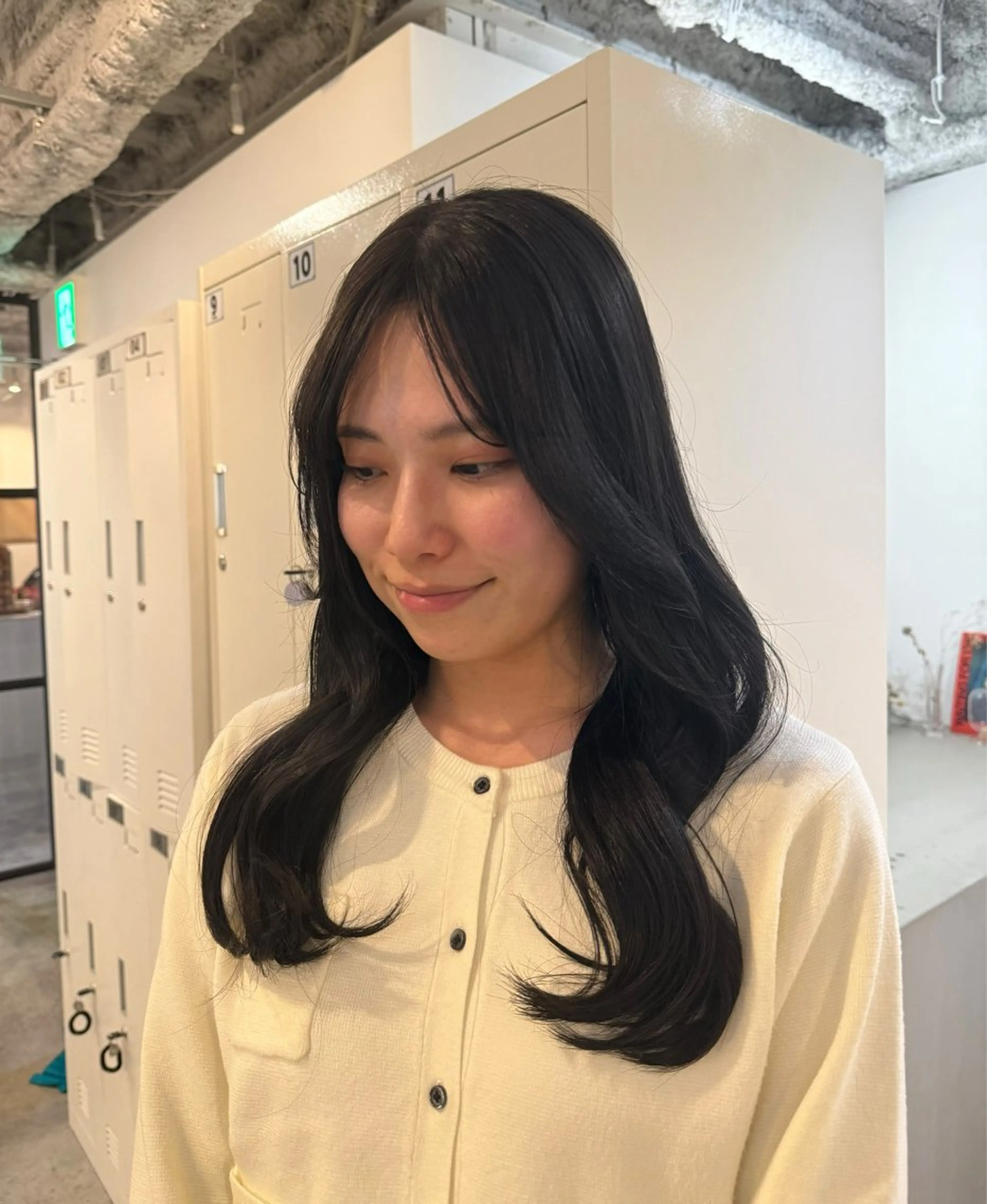 カラー グレージュ ヘアカラー 小西 美優のヘアスタイル