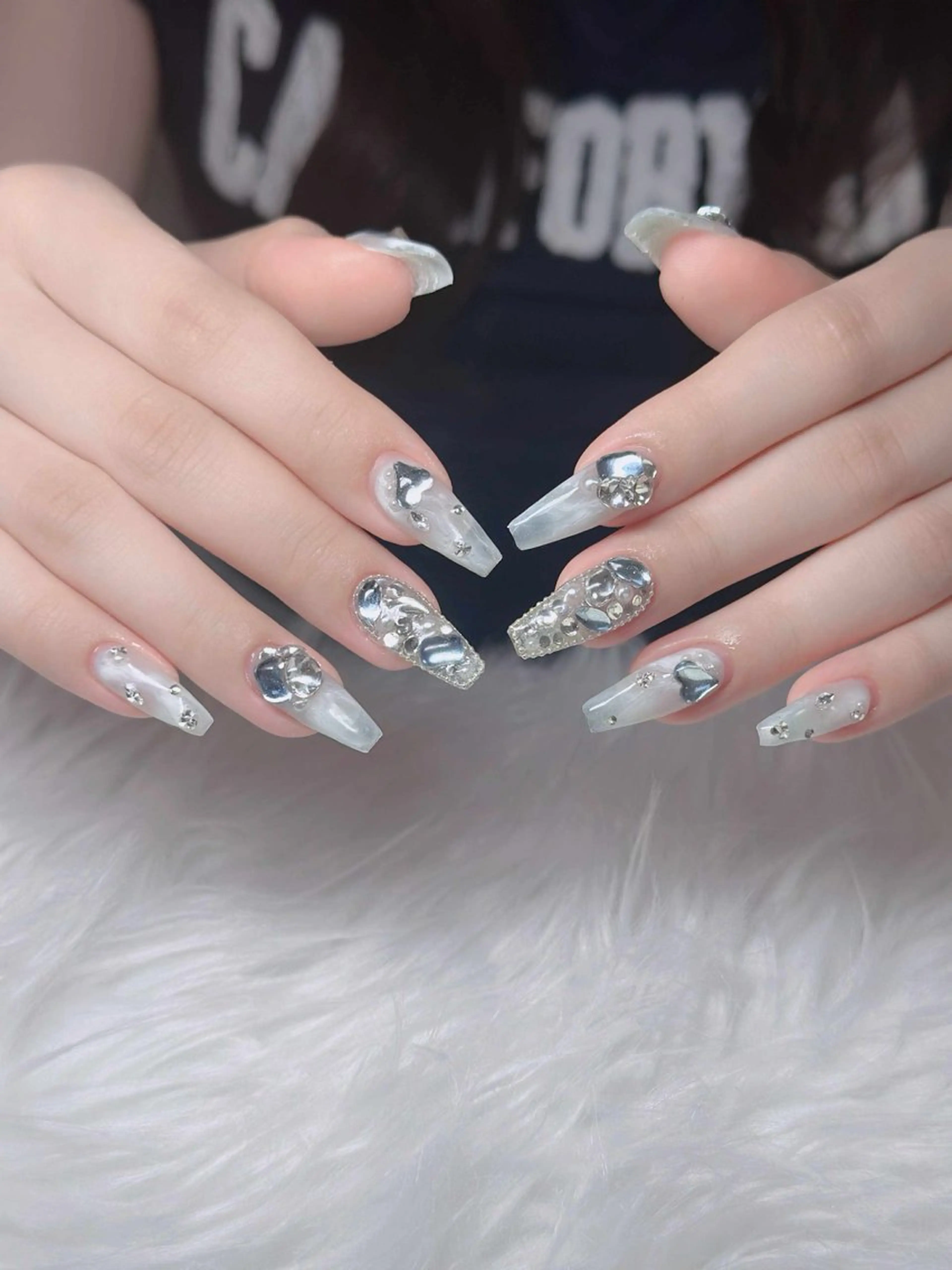 ネイル フレンチネイル ジェルネイル ガラスフレンチ ハロウィン ハート H.baby Nail Salonのネイルデザイン