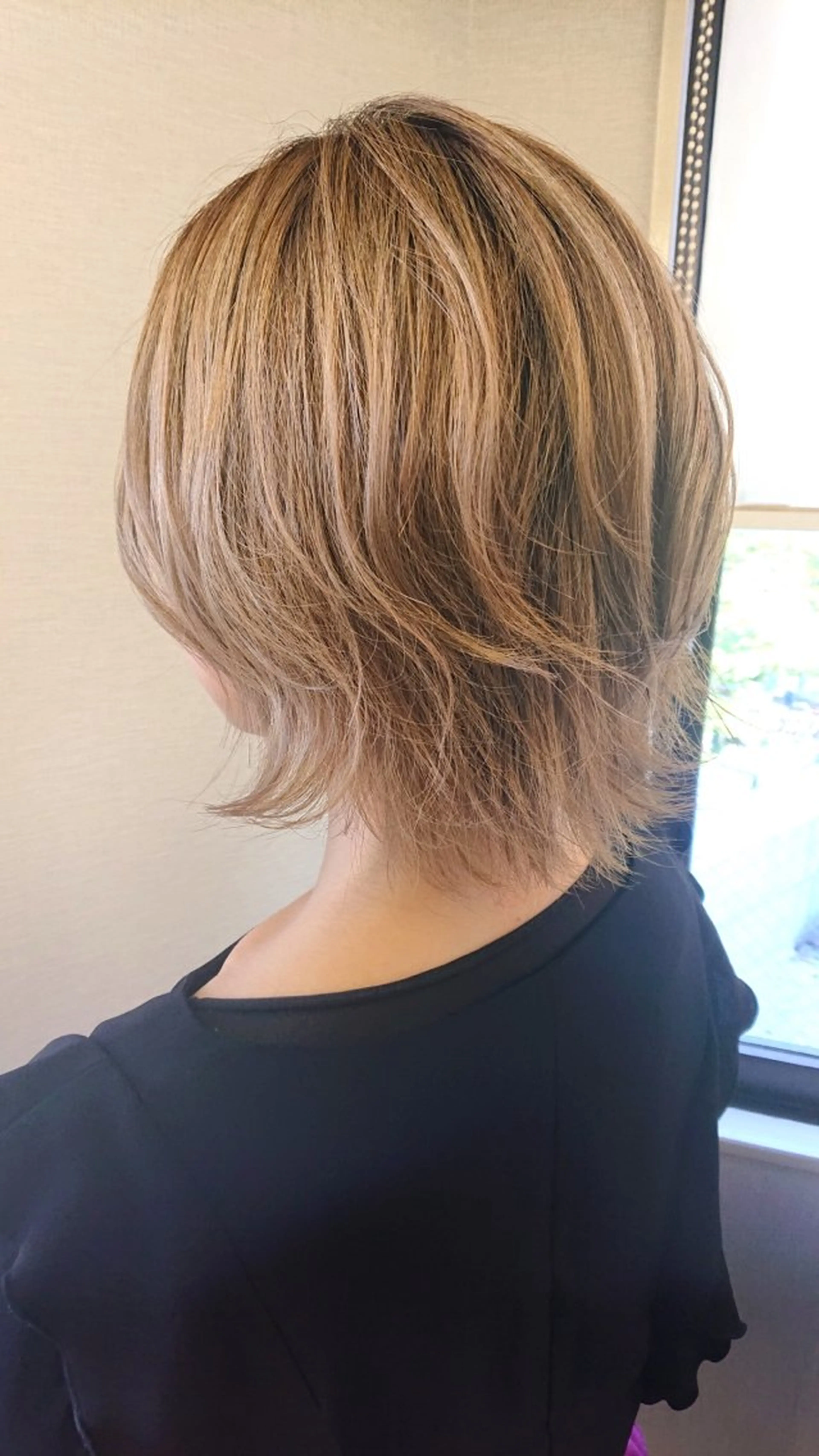 ショート DOLCE尾亦 花織のヘアスタイル