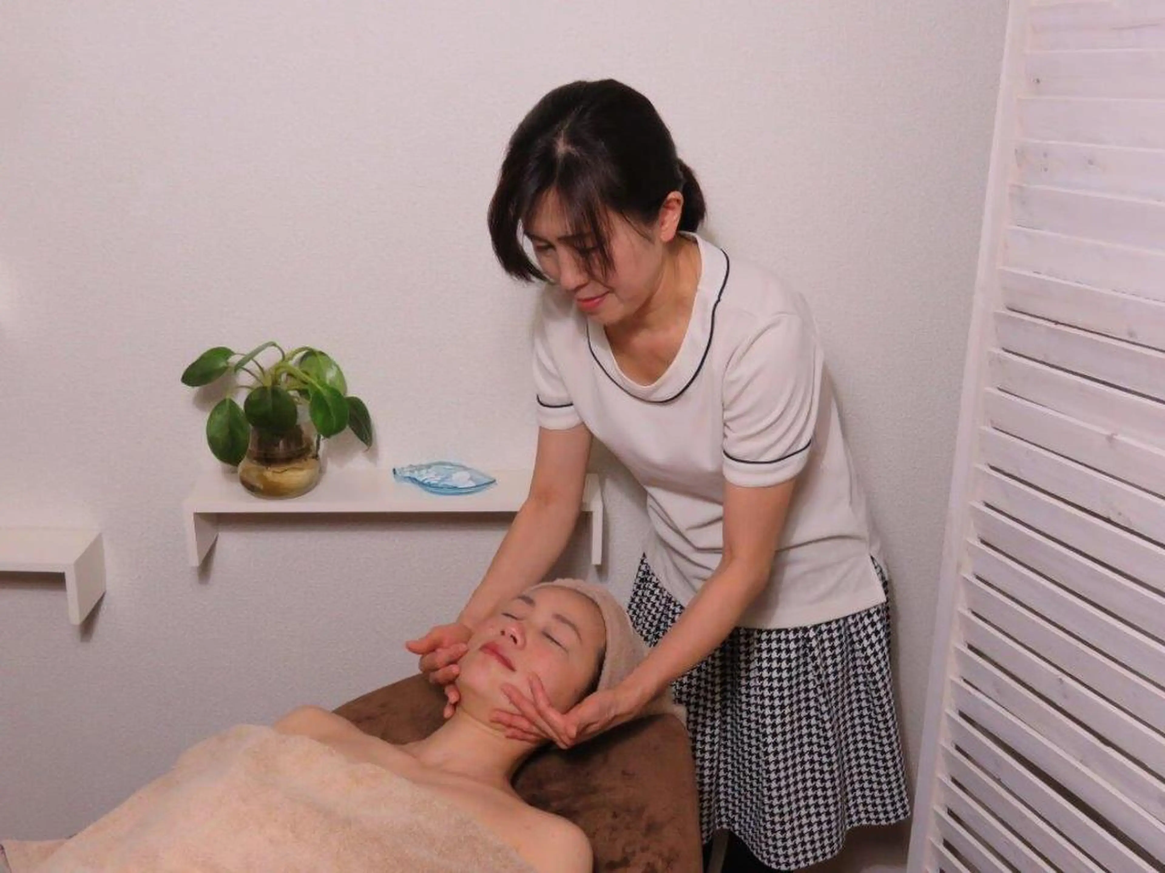 疲労回復アロマリンパ&小顔の全身エステコース◎120分の写真