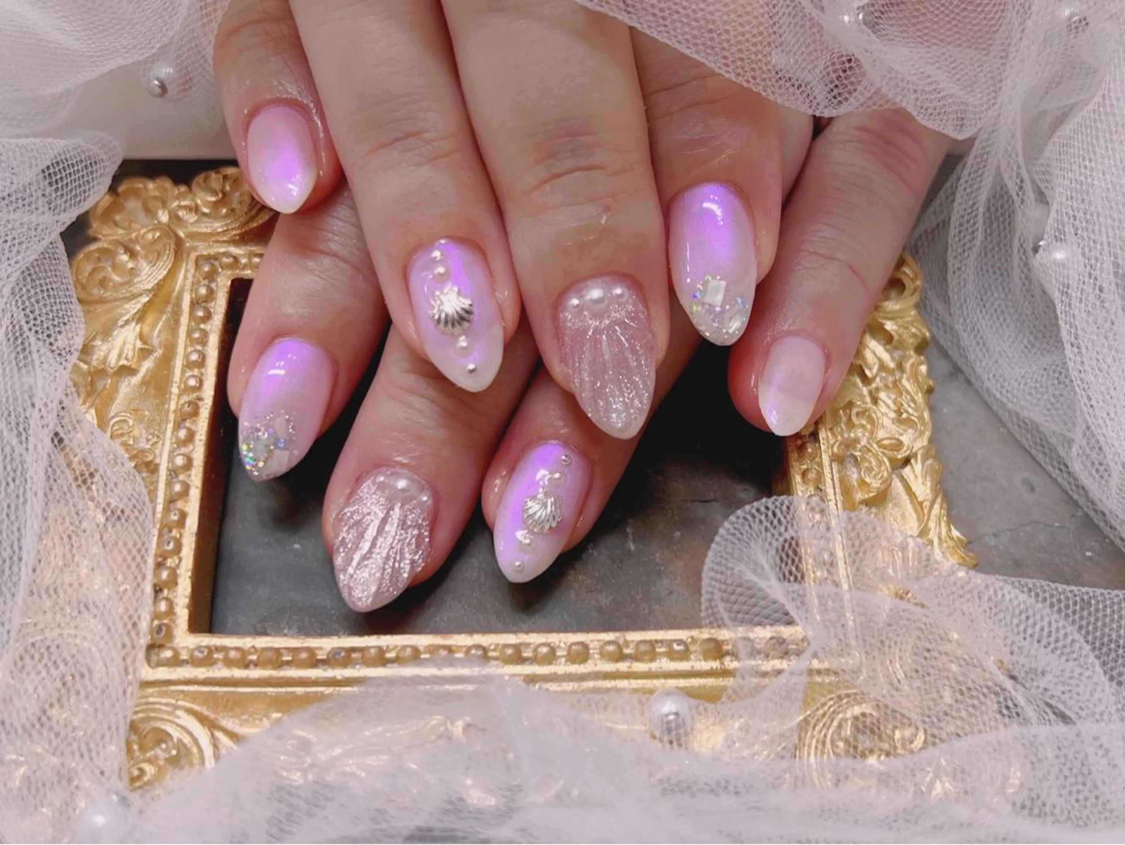 ネイル ハンドネイル マジック ミラーのネイルデザイン