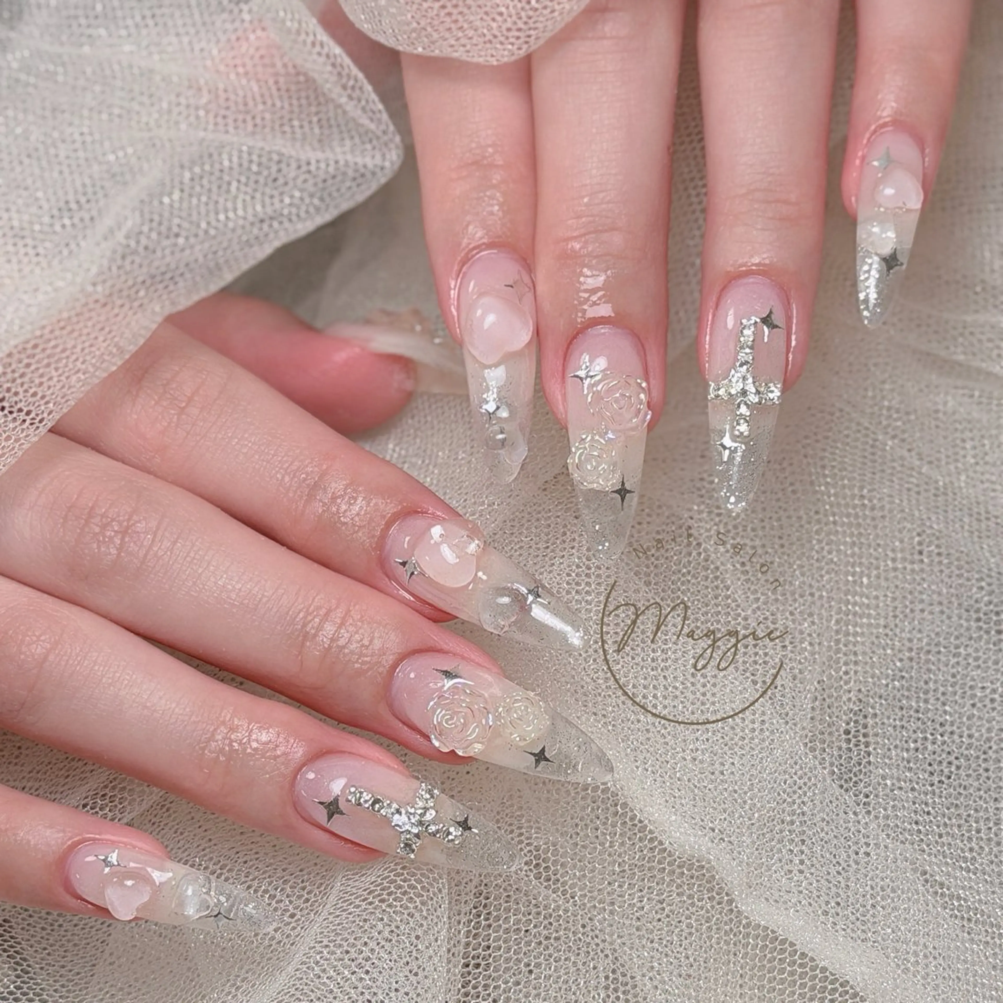 ネイル Maggie Nail🦩のネイルデザイン