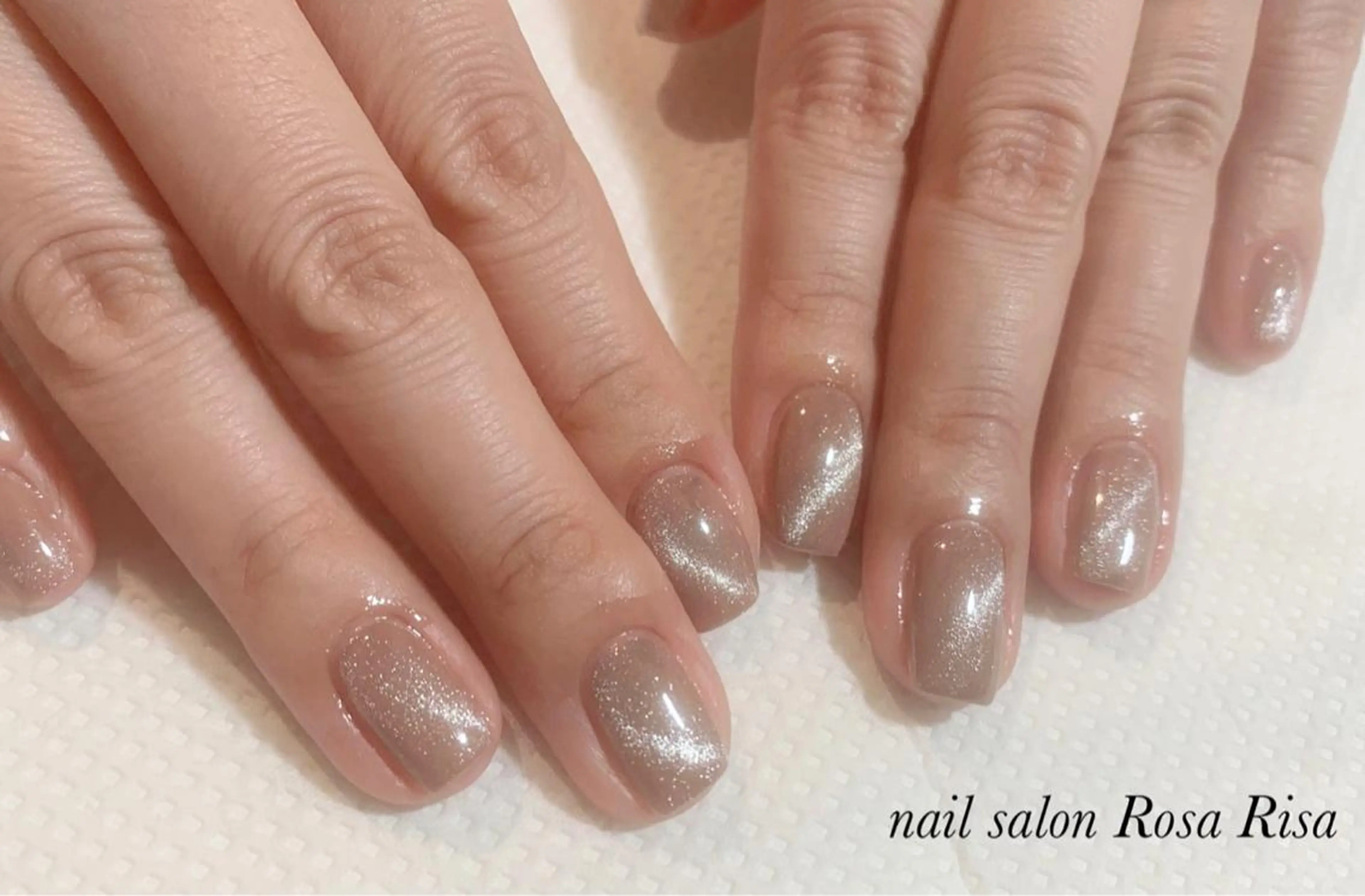 ショート ネイル マグネットネイル ネイルスタジオ シェイクユアハンズのネイルデザイン